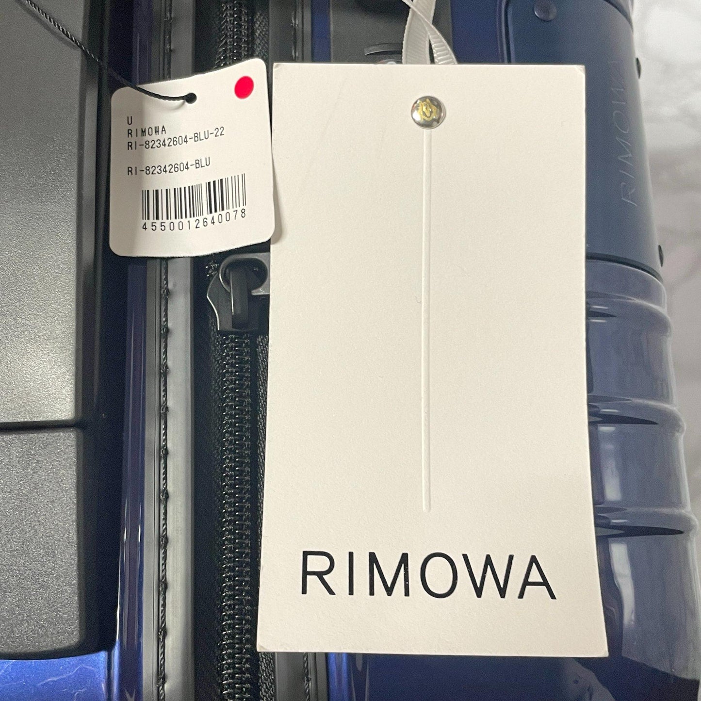 RIMOWA Essential Lite carry on