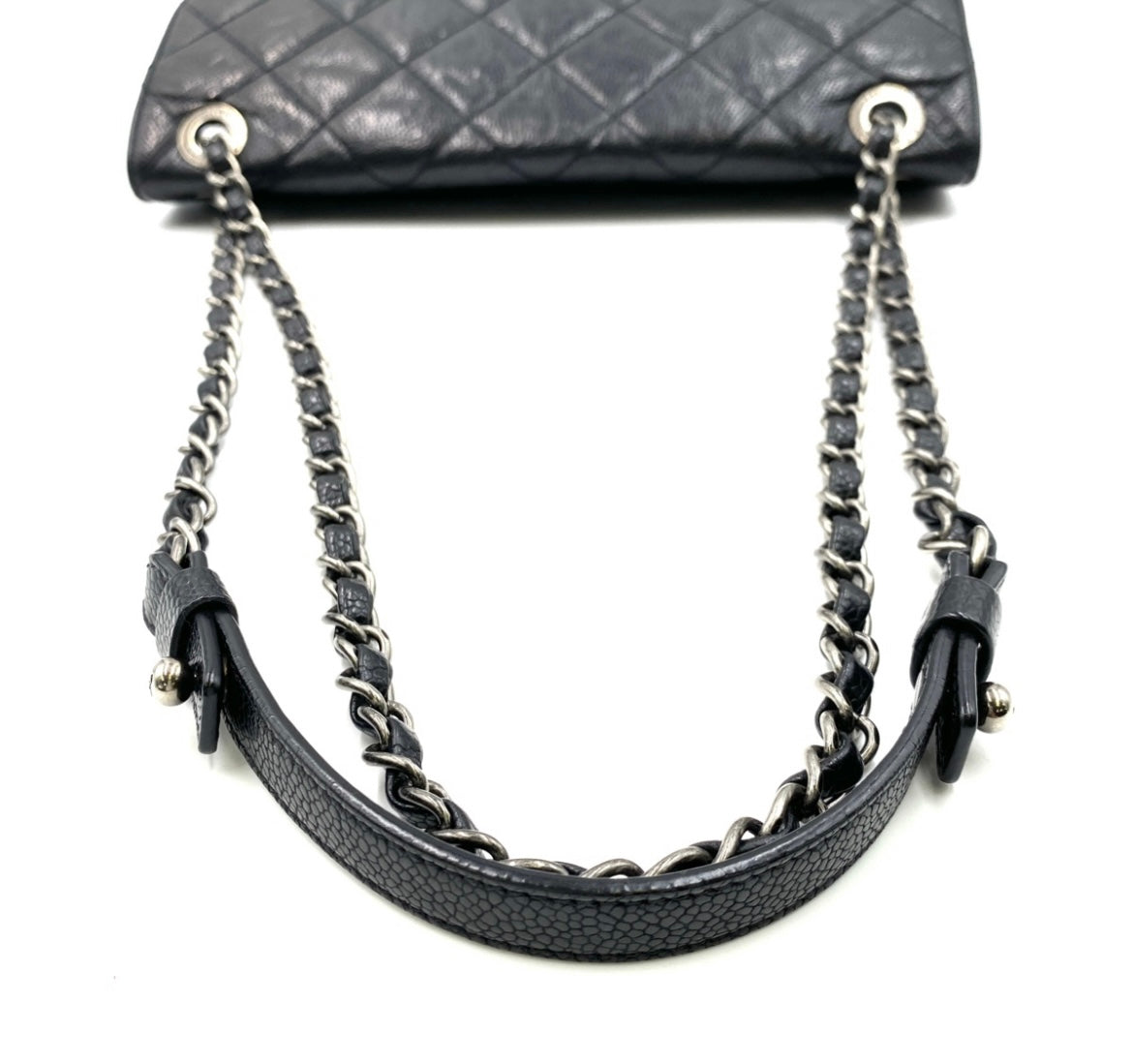 CHANEL caviar skin Single flap Double chain bag