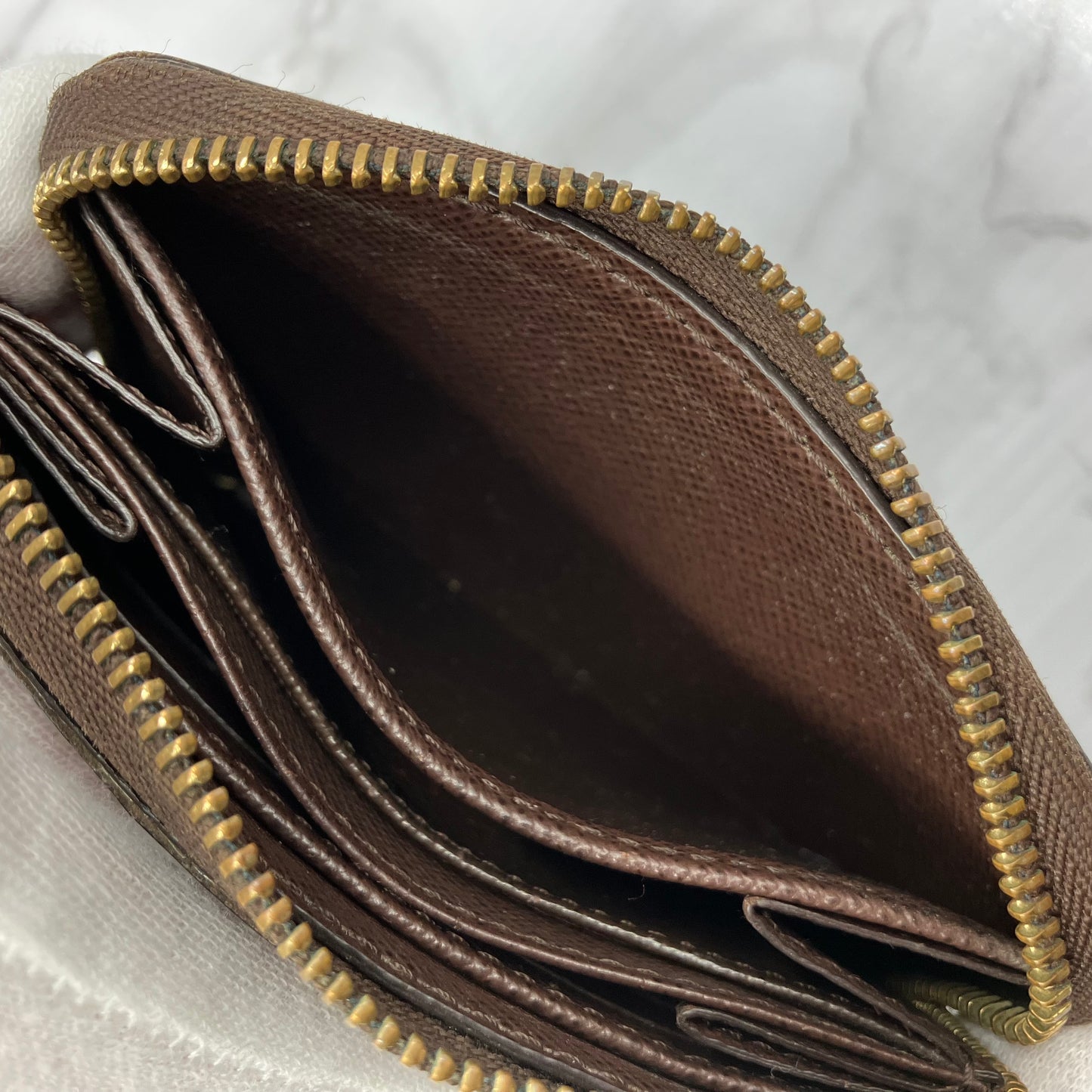 LOUIS VUITTON Damier Coin Purse