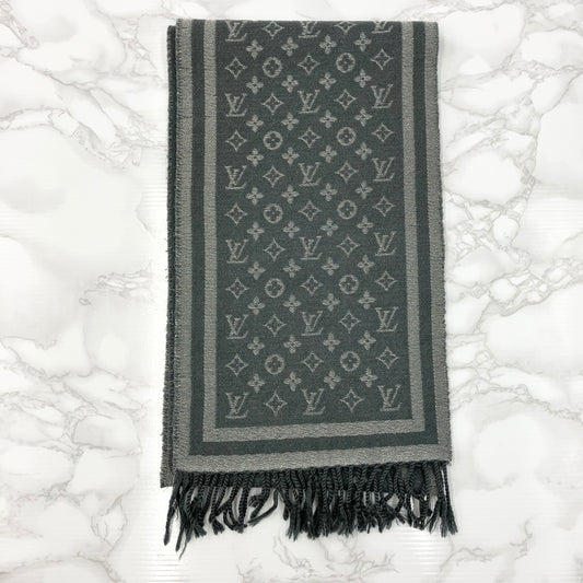 LOUIS VUITTON monogram muffler