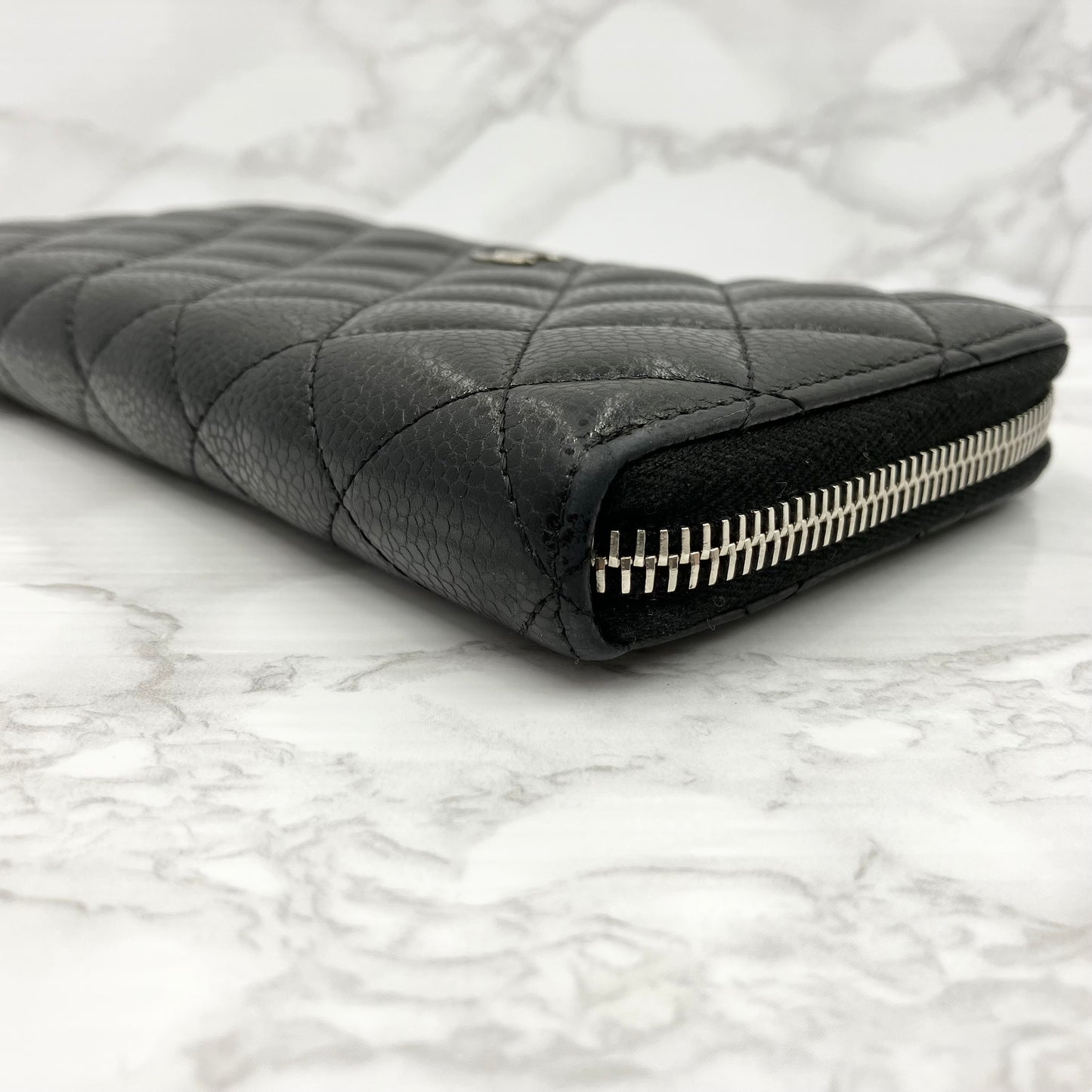 CHANEL Caviar skin long wallet