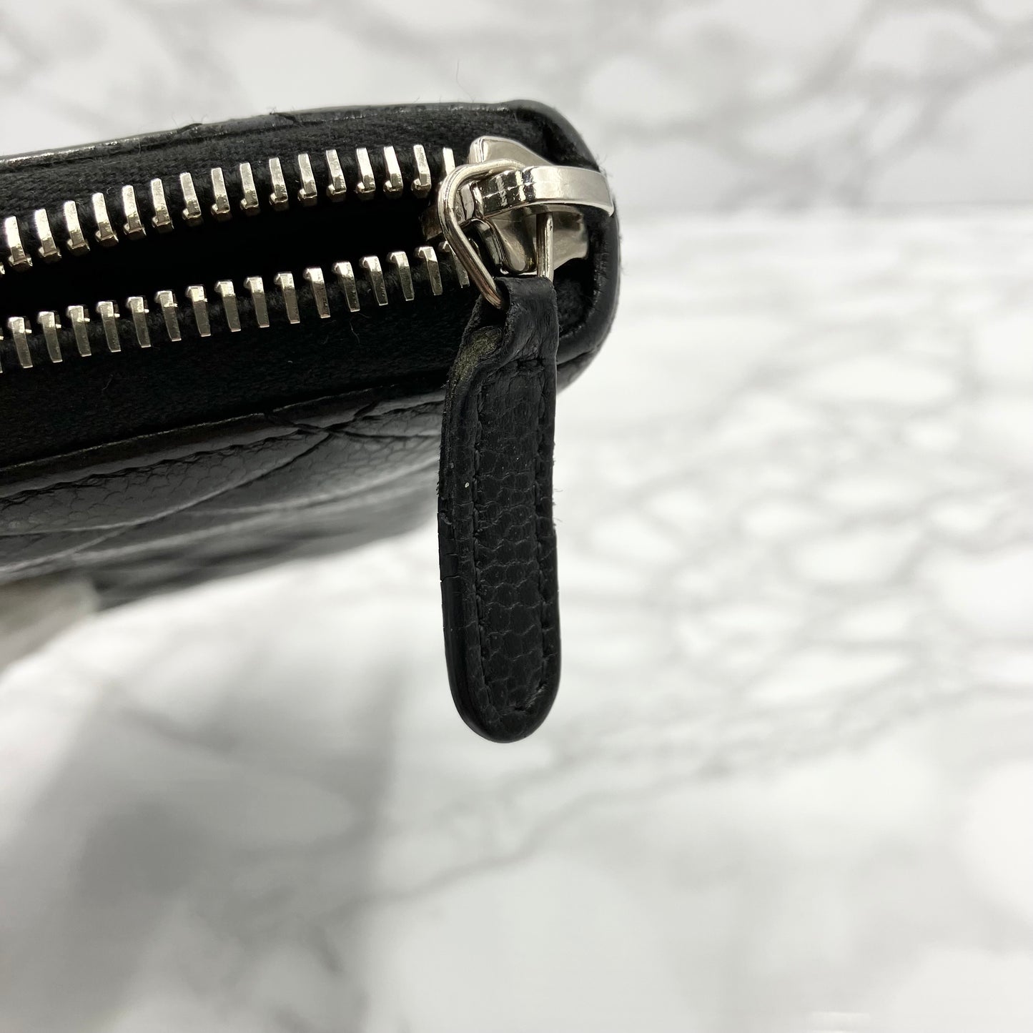 CHANEL Caviar skin long wallet