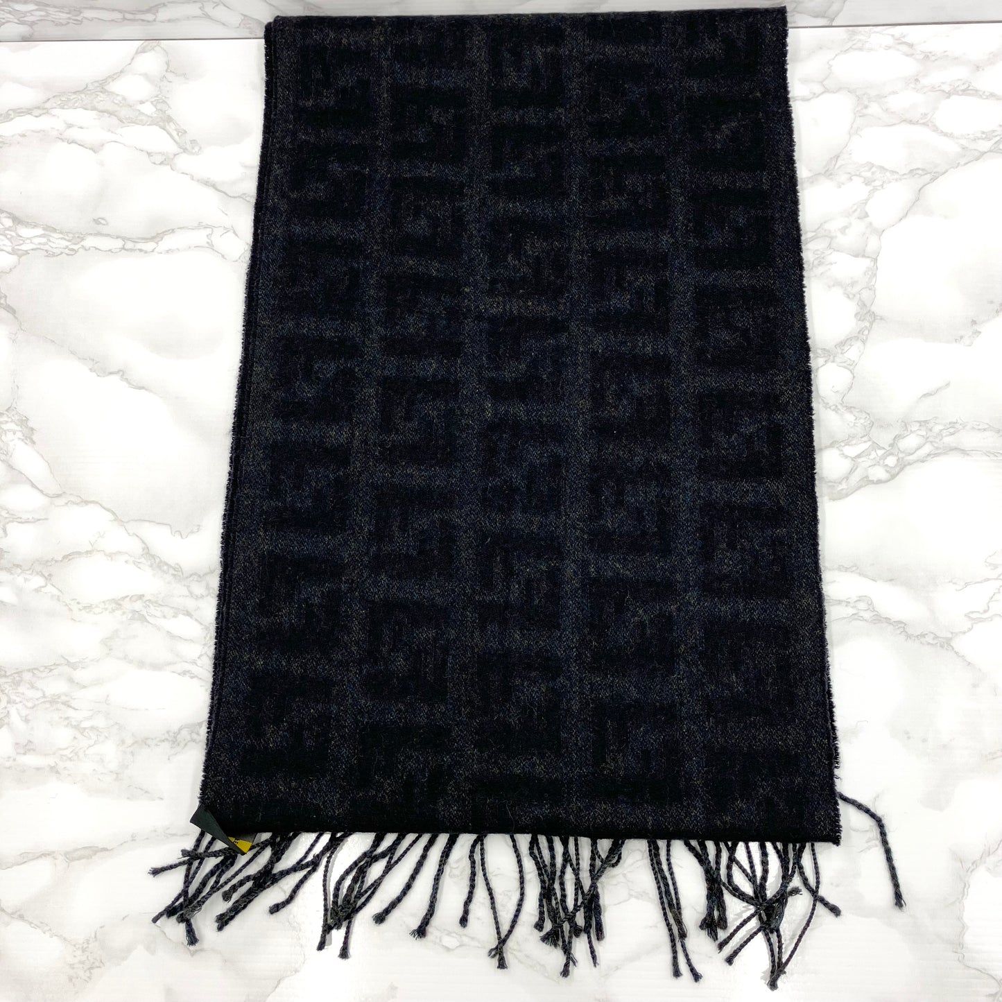 FENDI Zucca muffler
