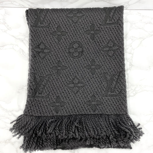 LOUIS VUITTON Logomania muffler