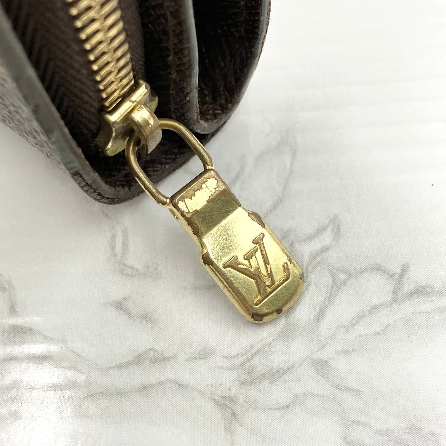 LOUIS VUITTON Damier Compact Zip