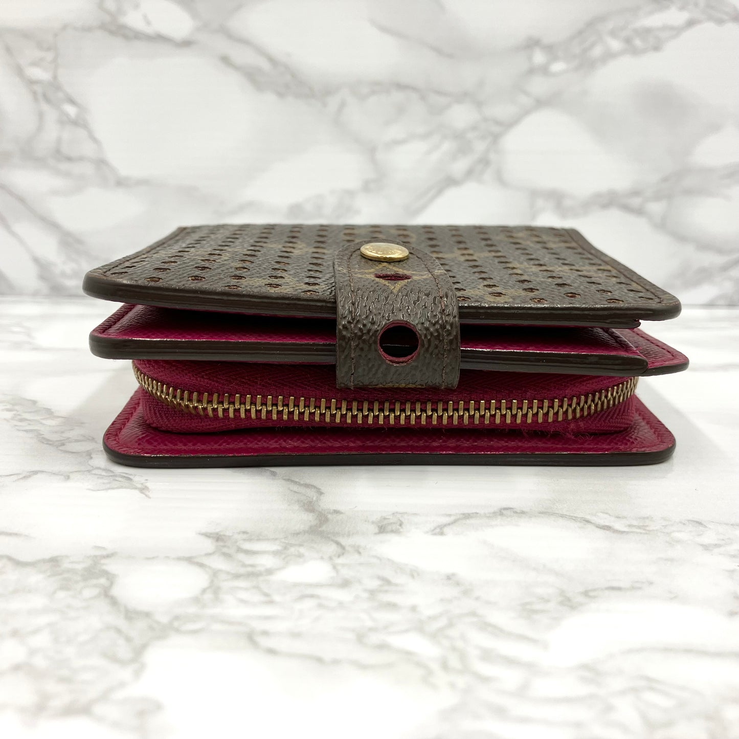 LOUIS VUITTON Monogram Perfo wallet