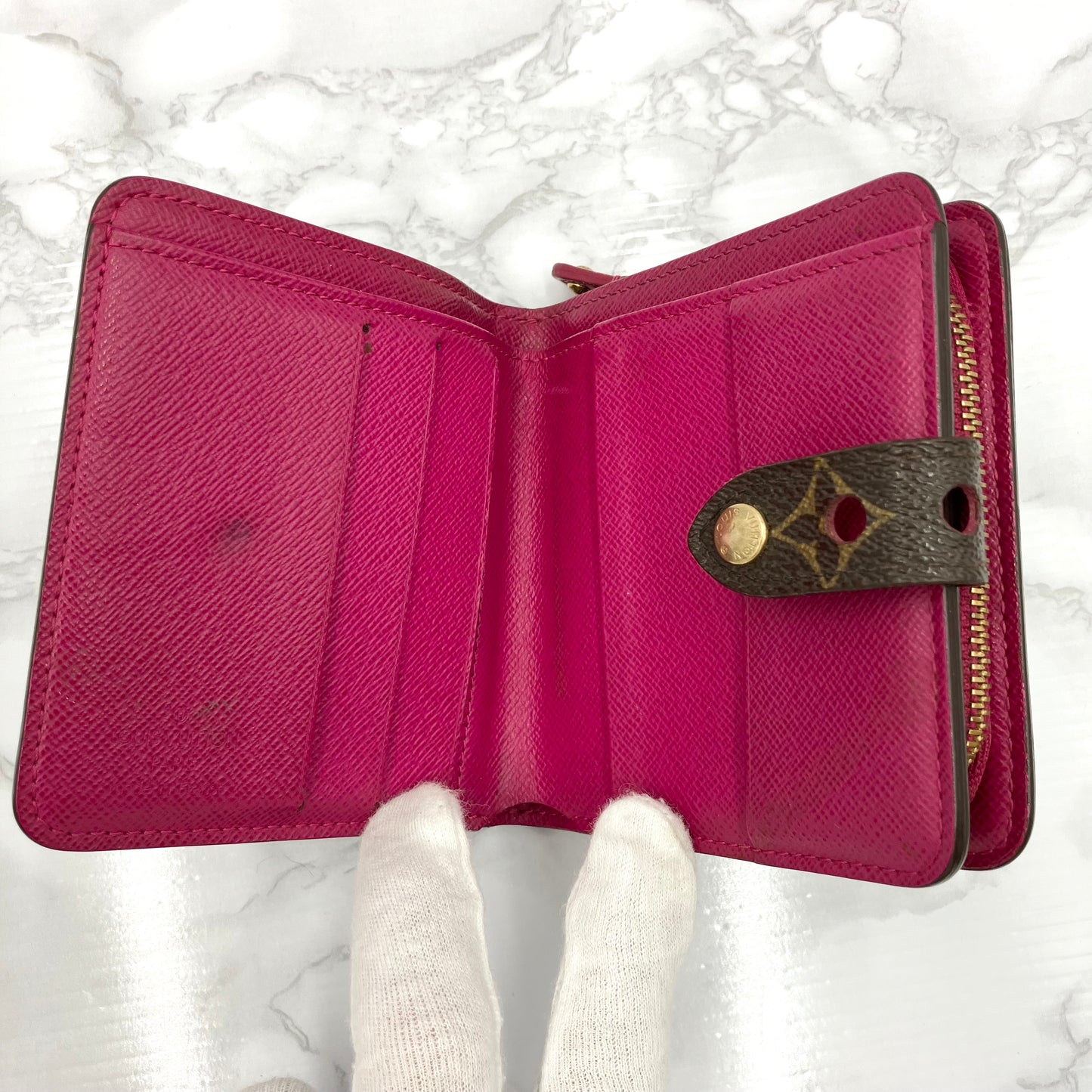 LOUIS VUITTON Monogram Perfo wallet