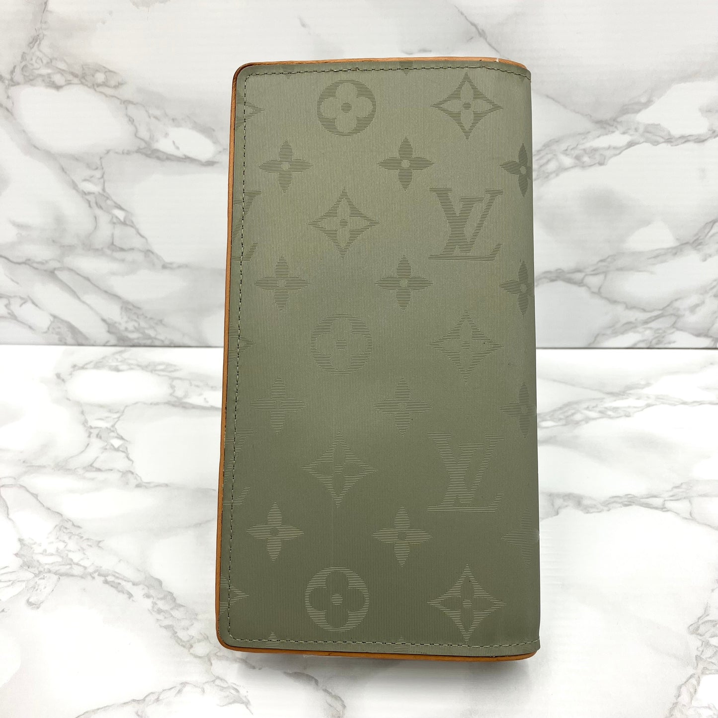 LOUIS VUITTON Monogram Titanium Brazza