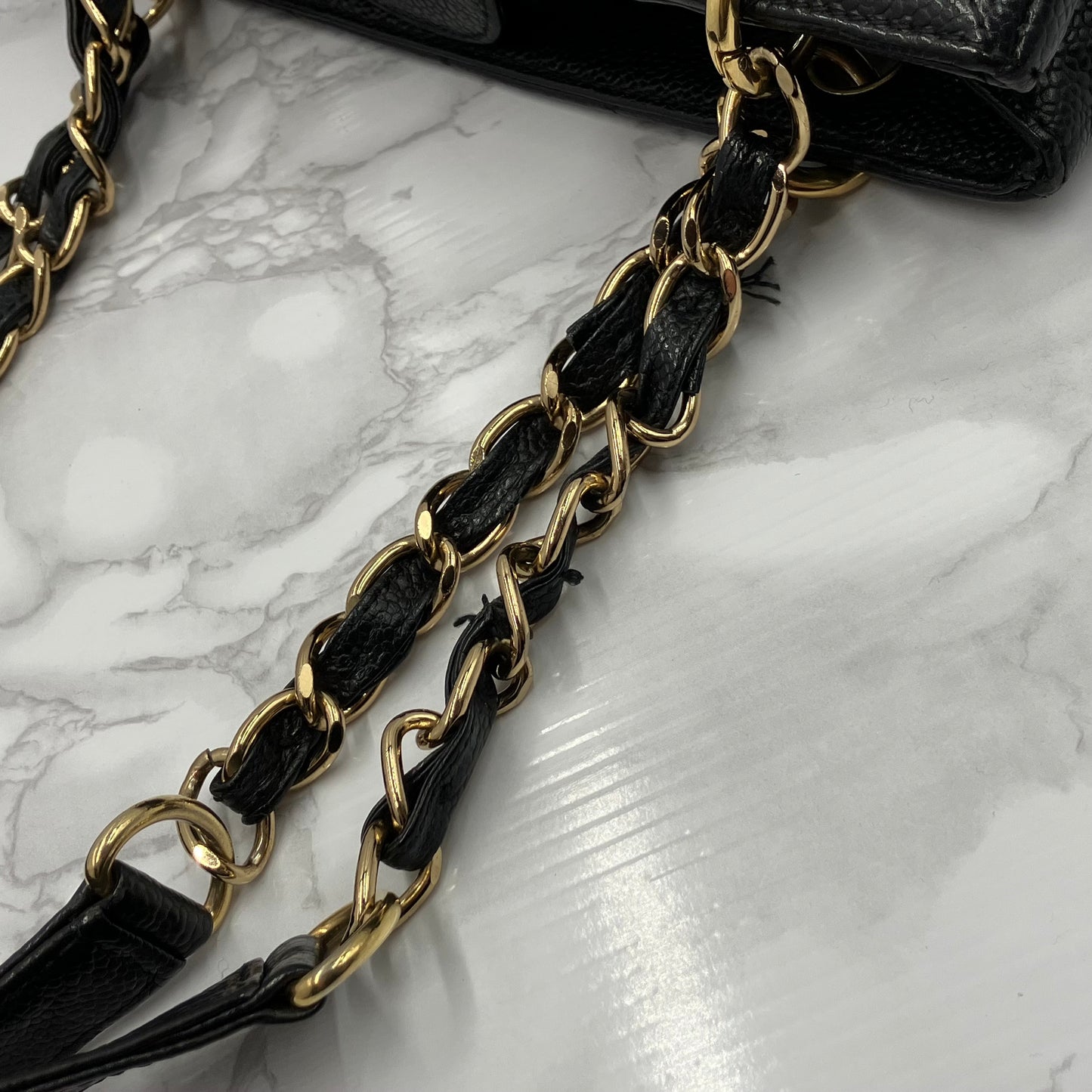 CHANEL Caviar skin PST chain tote