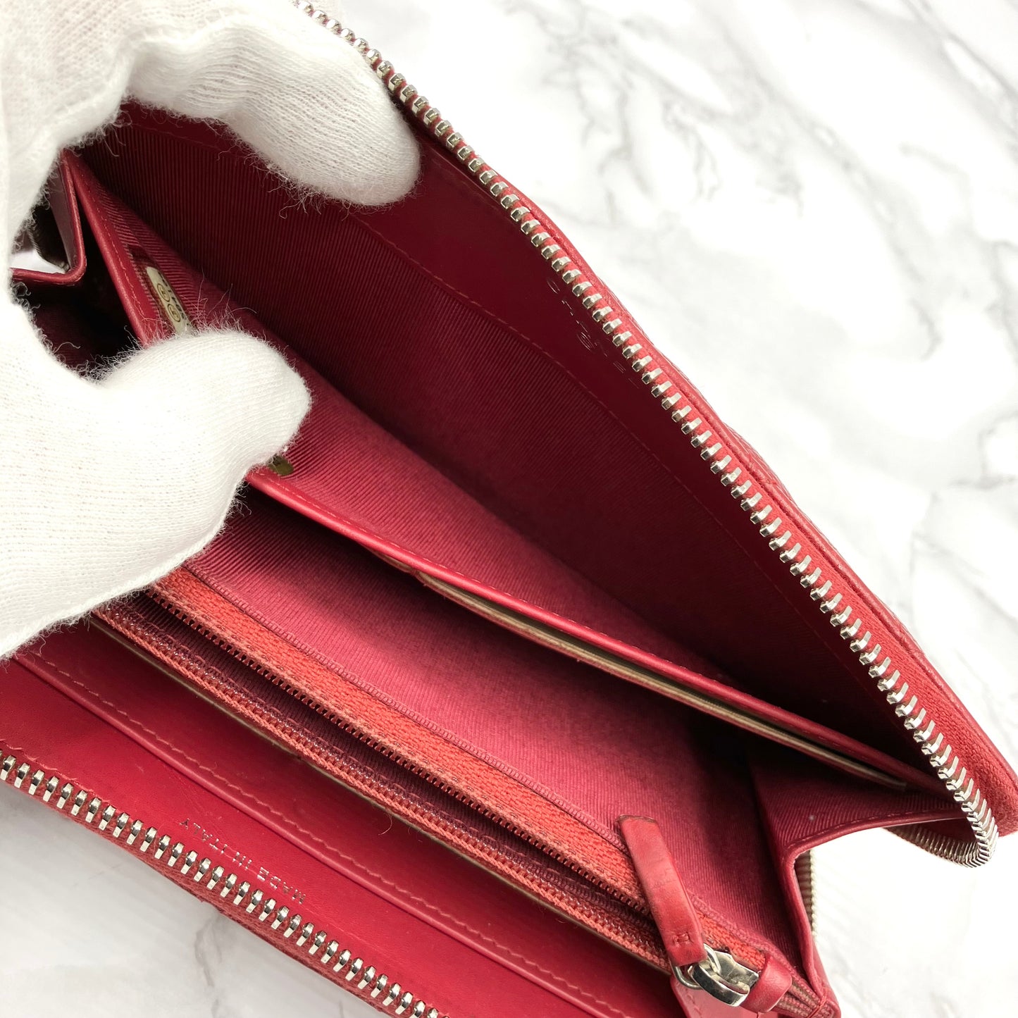 CHANEL Caviar skin long wallet