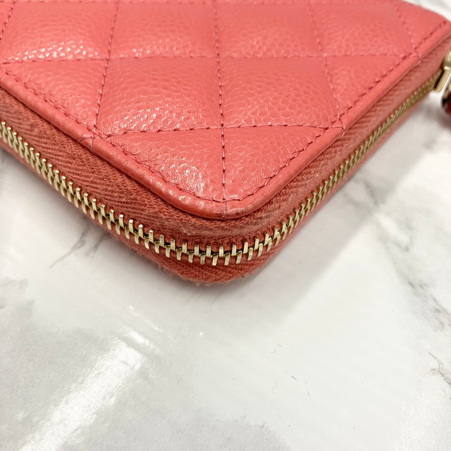 CHANEL Caviar skin long wallet