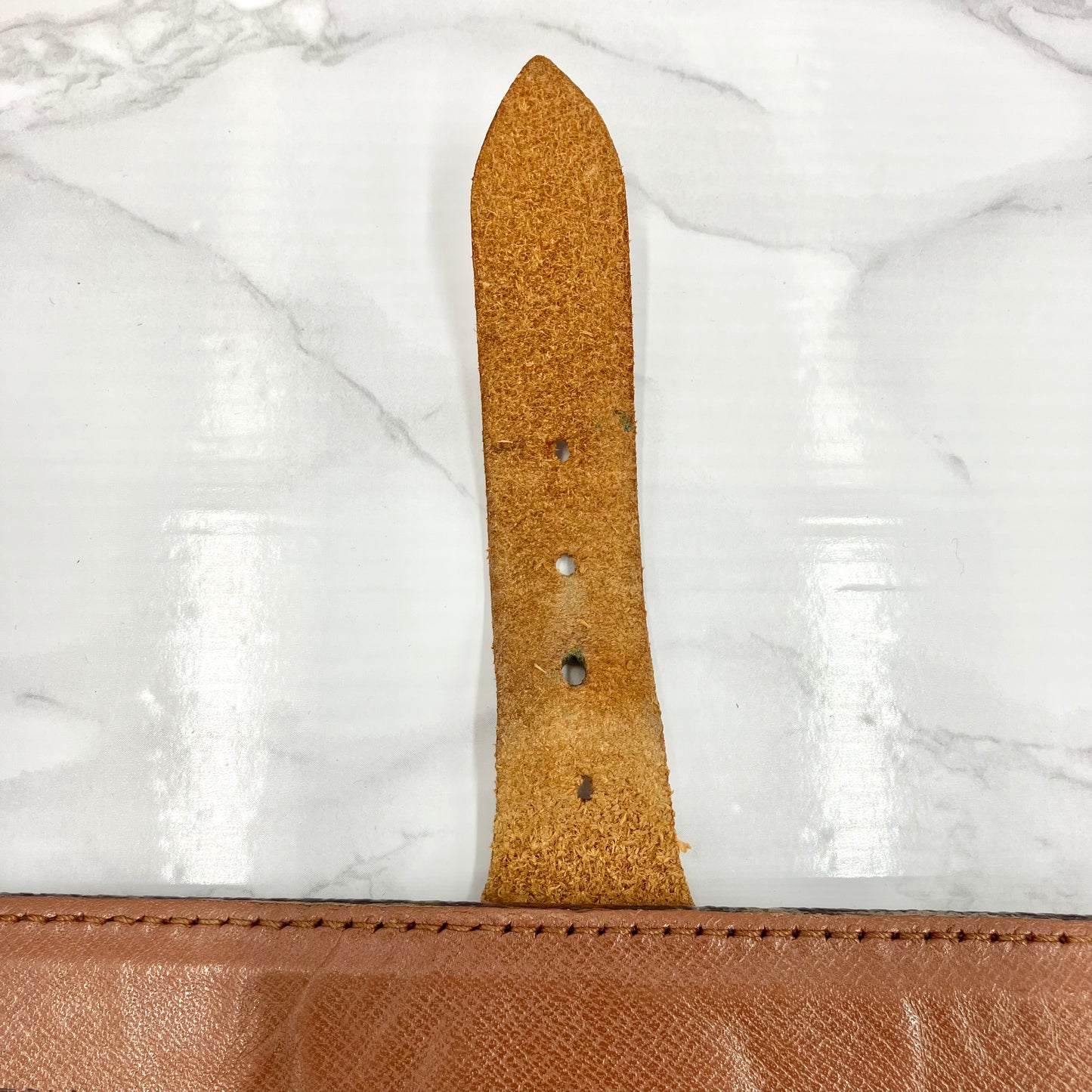 LOUIS VUITTON Monogram carte chele