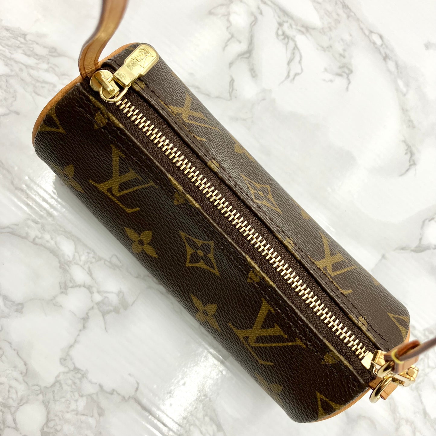 LOUIS VUITTON Monogram papillion 30