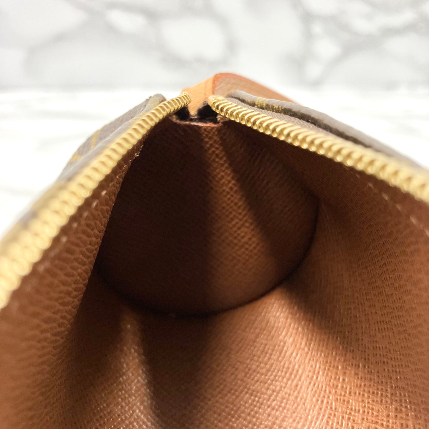 LOUIS VUITTON Monogram papillion 30