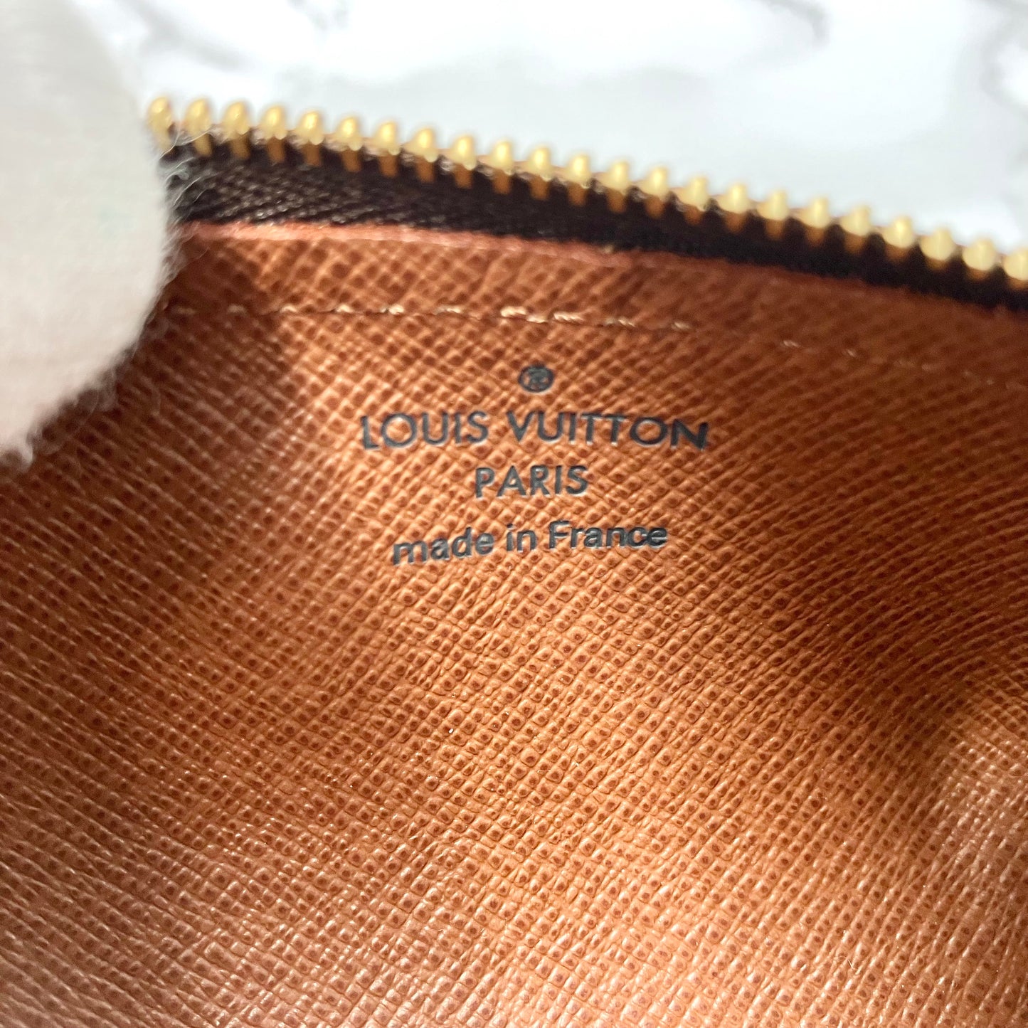 LOUIS VUITTON Monogram papillion 30