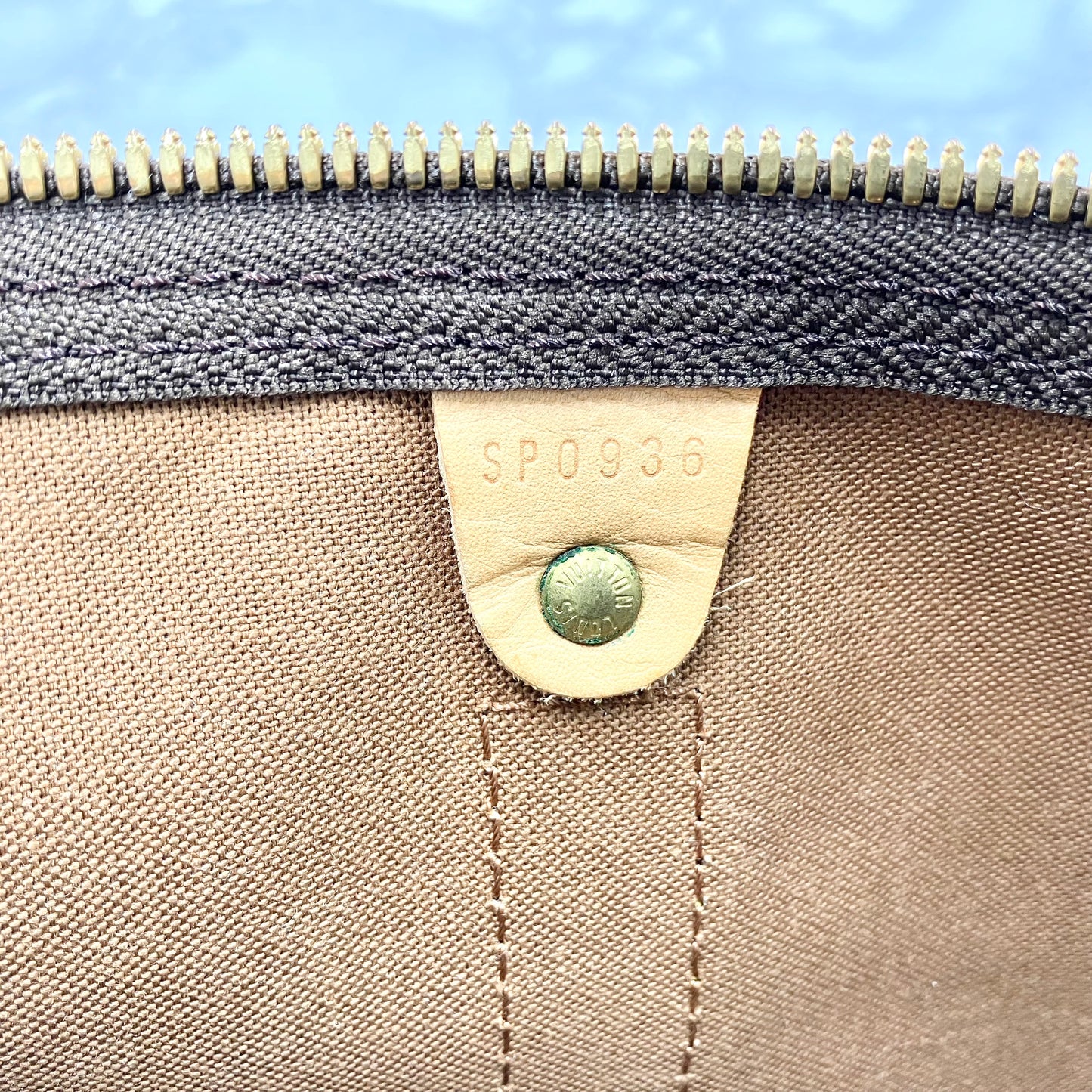 LOUIS VUITTON Monogram Keepall 55