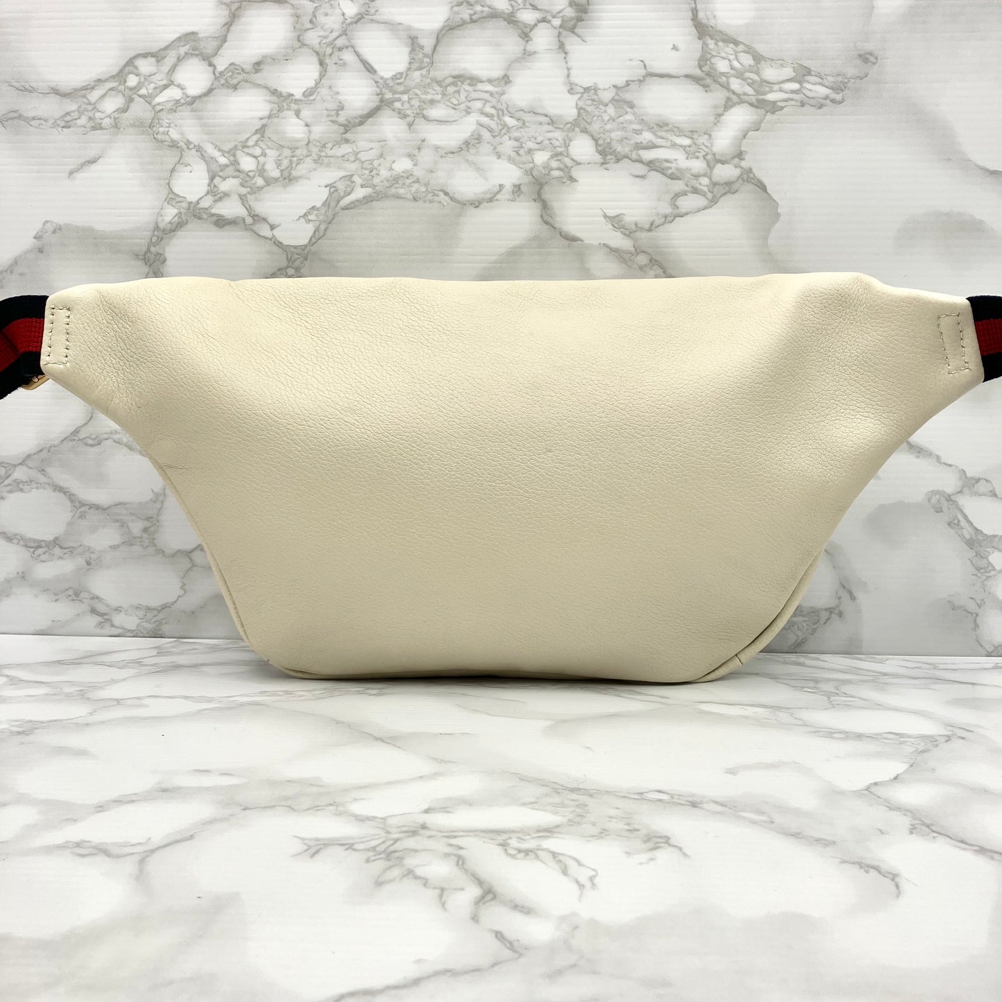 GUCCI Sherry Line Logo Print Body Bag