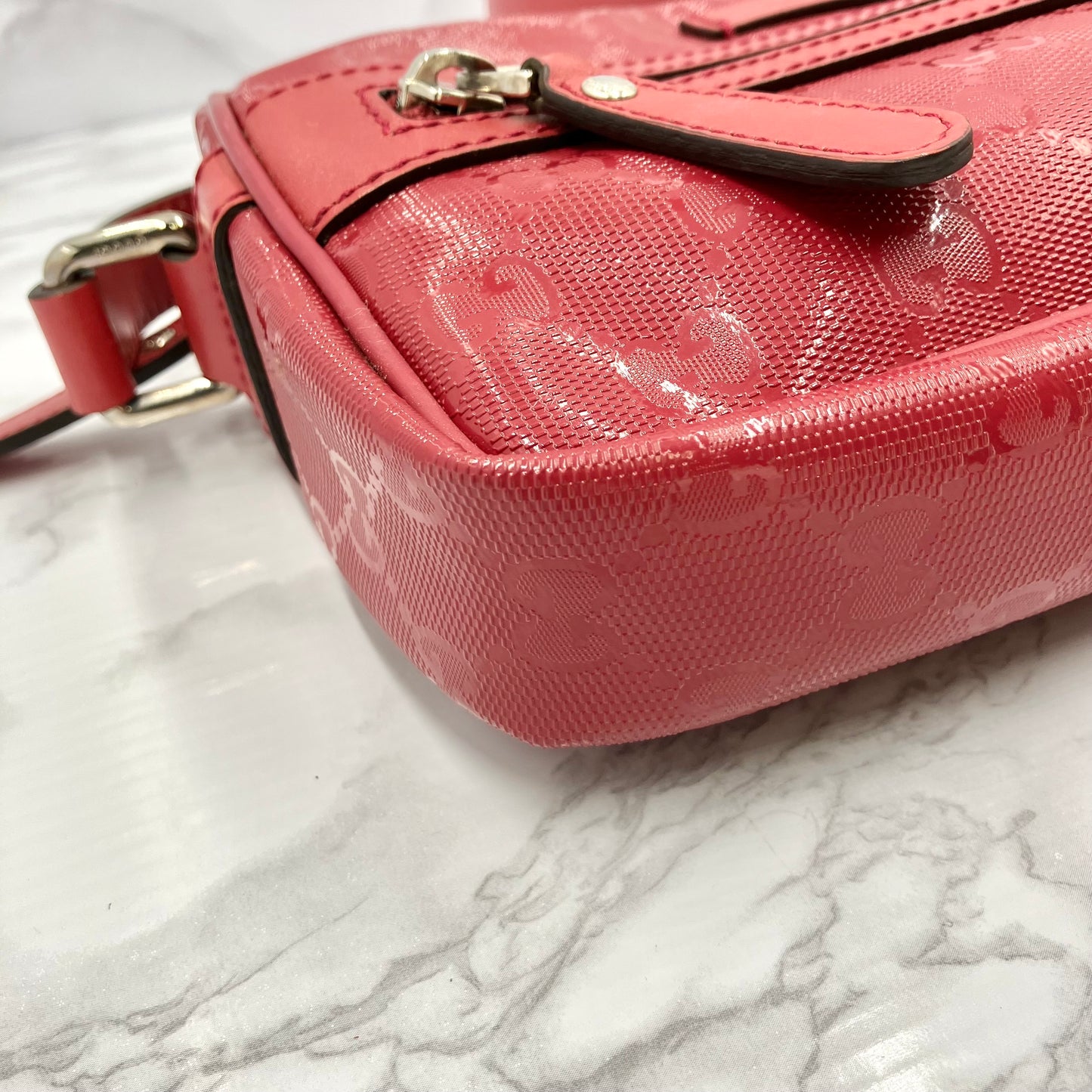 GUCCI GG Supreme shoulder bag