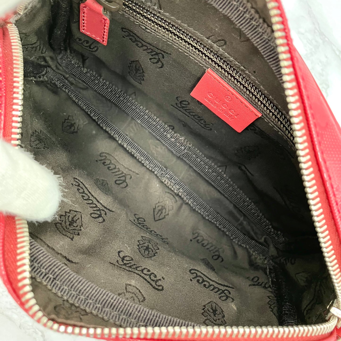 GUCCI GG Supreme shoulder bag