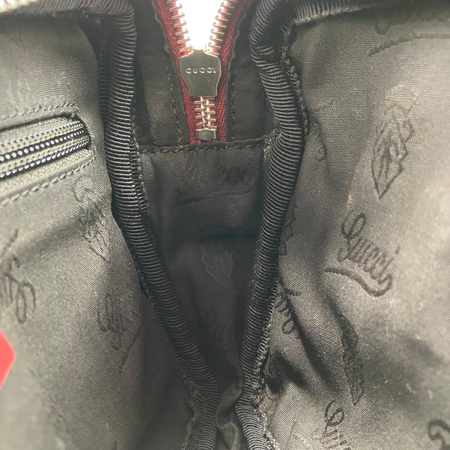 GUCCI GG Supreme shoulder bag