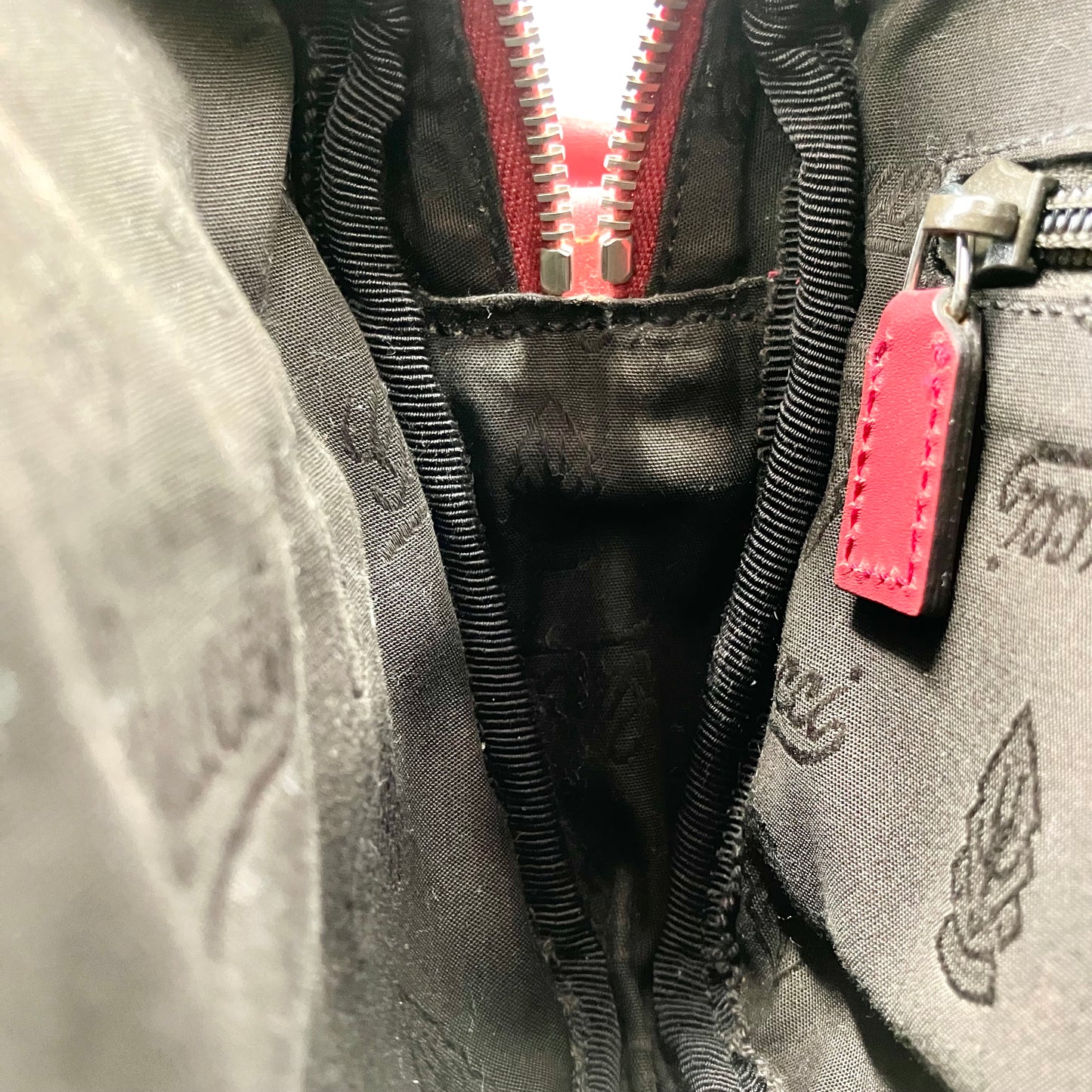 GUCCI GG Supreme shoulder bag