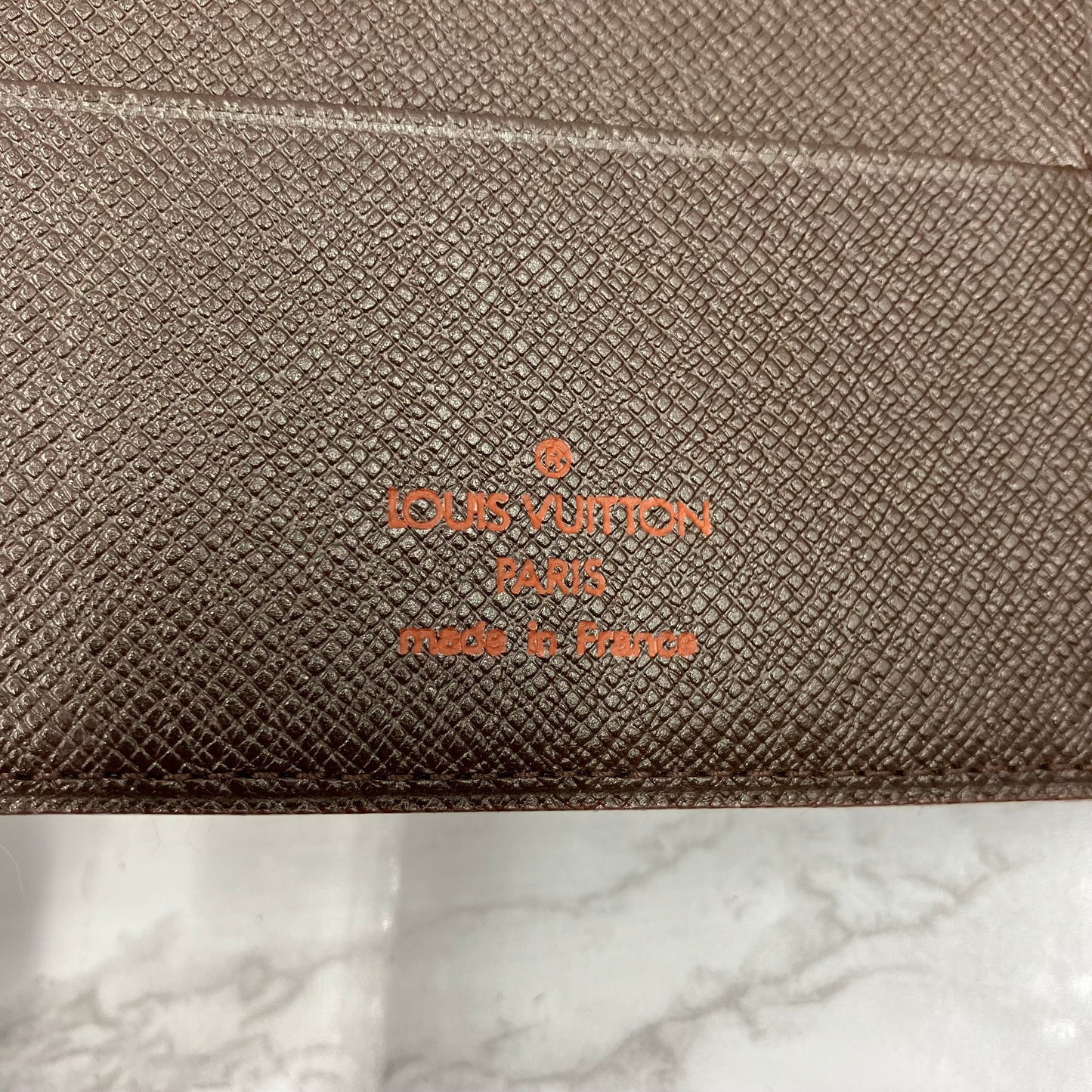 LOUIS VUITTON Damier passport case