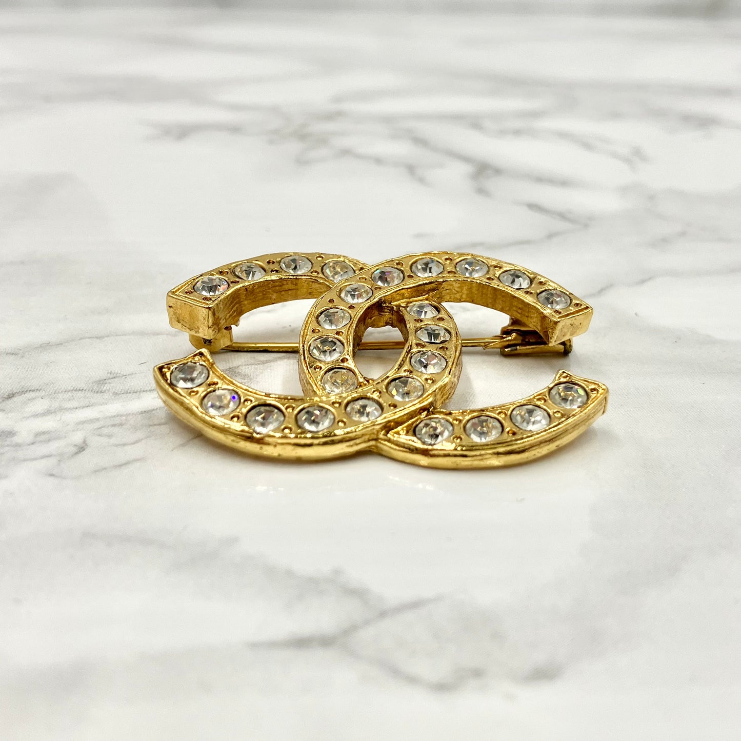 CHANEL CC mark brooch