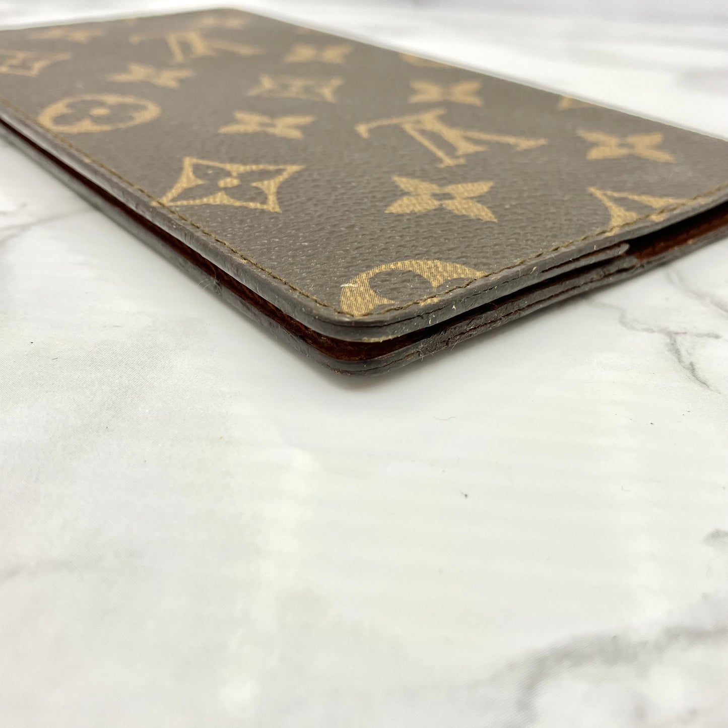 LOUIS VUITTON Monogram Billfold