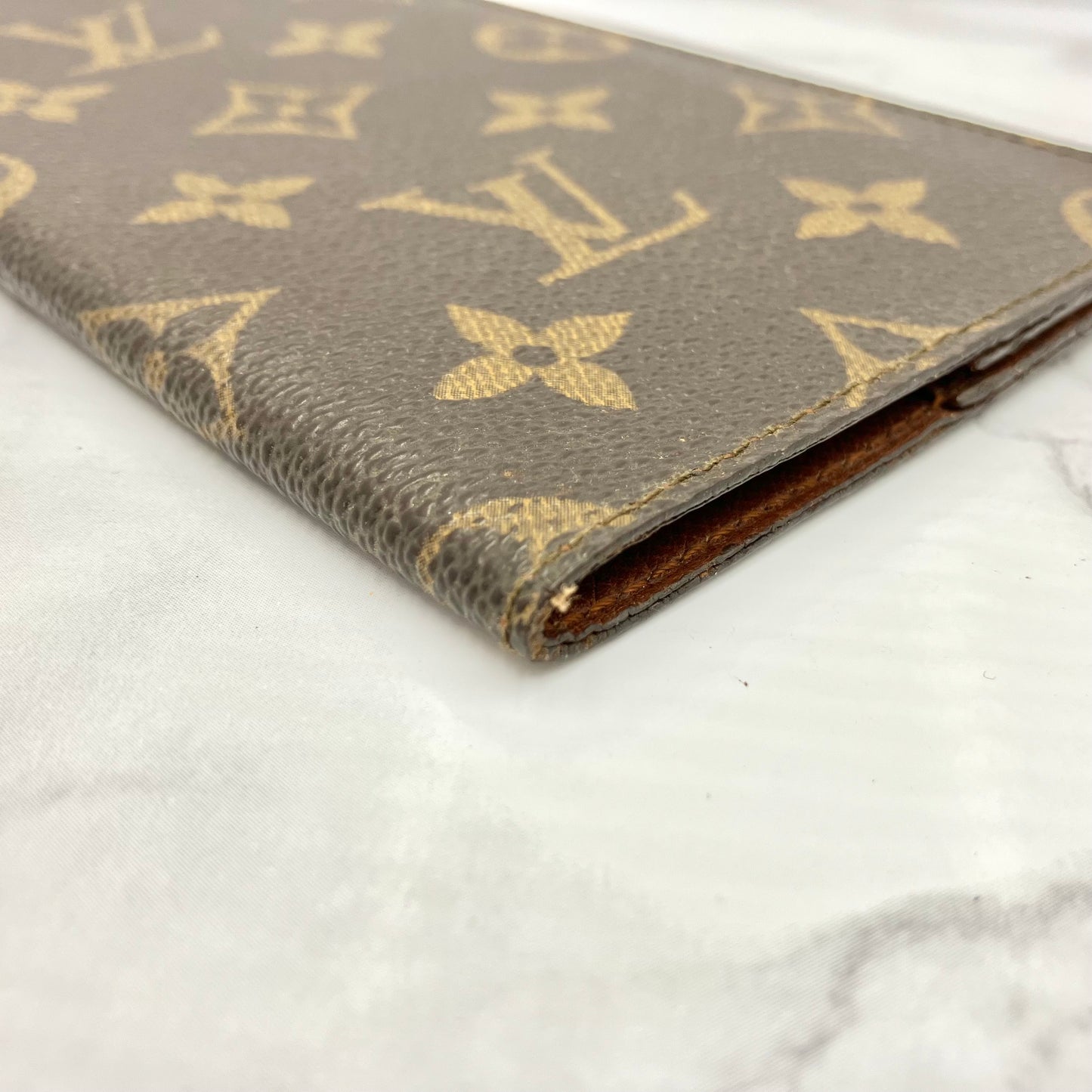 LOUIS VUITTON Monogram Billfold