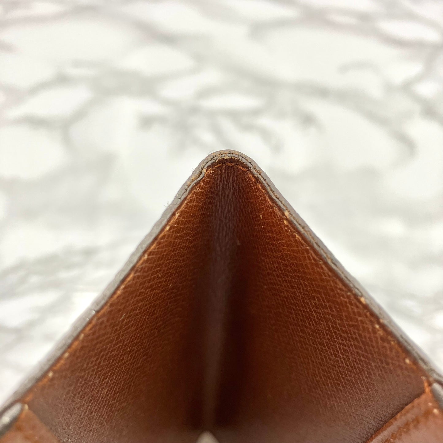 LOUIS VUITTON Monogram Billfold