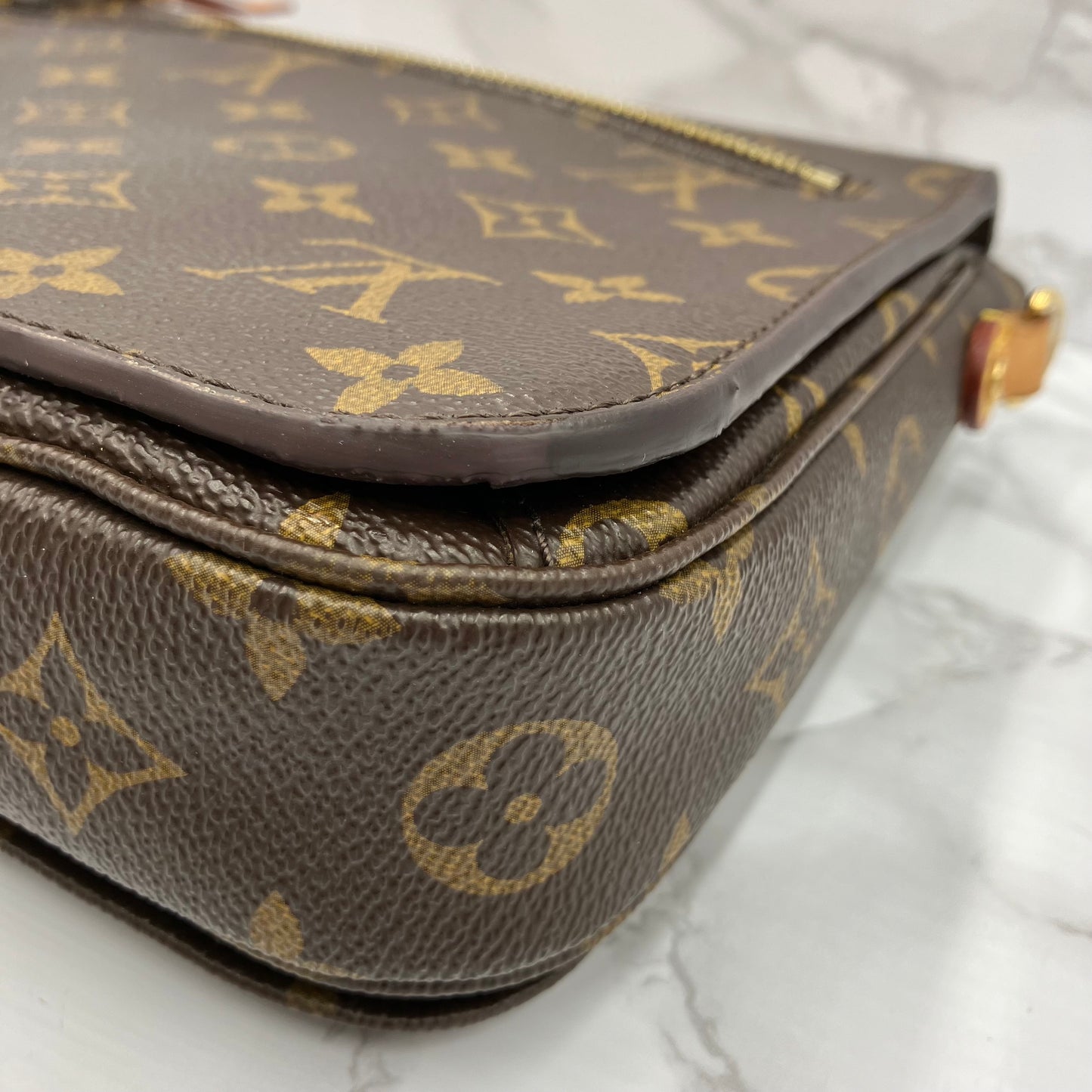 LOUIS VUITTON Monogram Metis