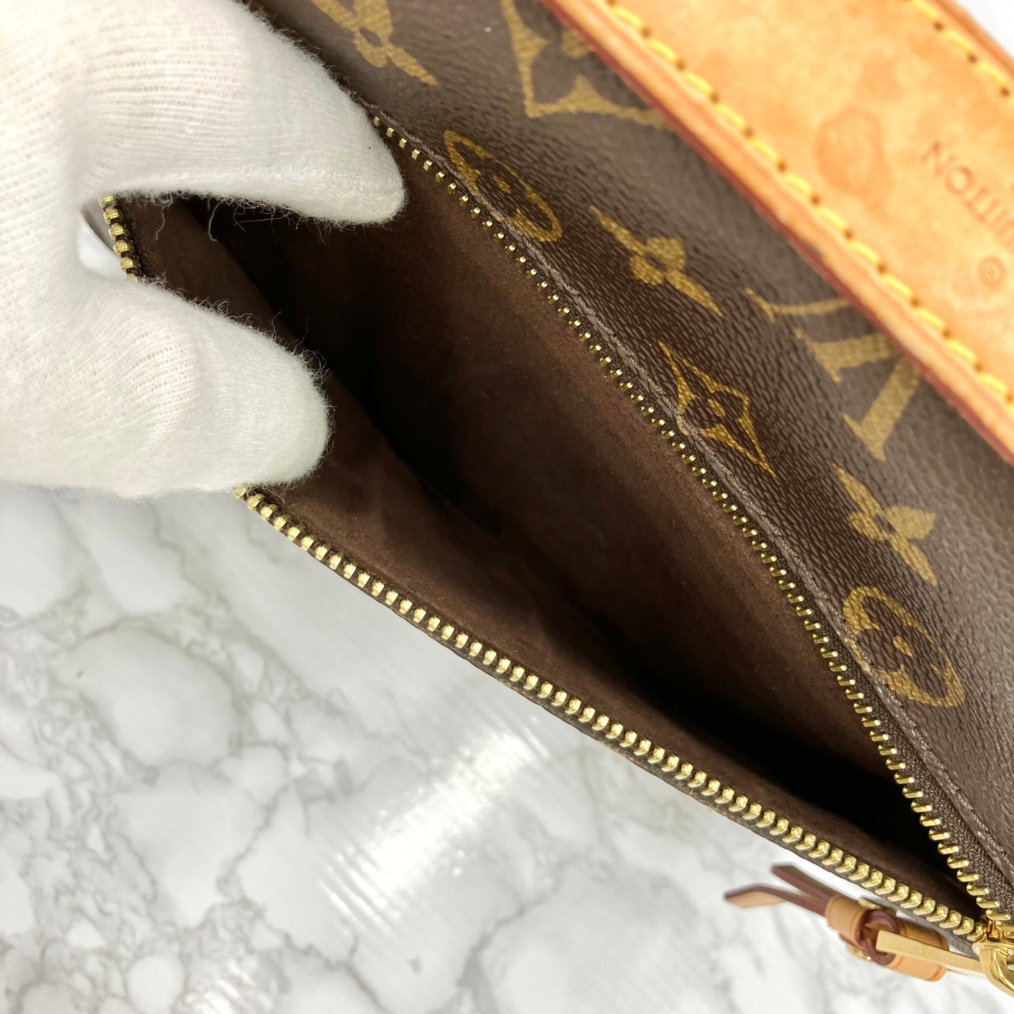 LOUIS VUITTON Monogram Metis