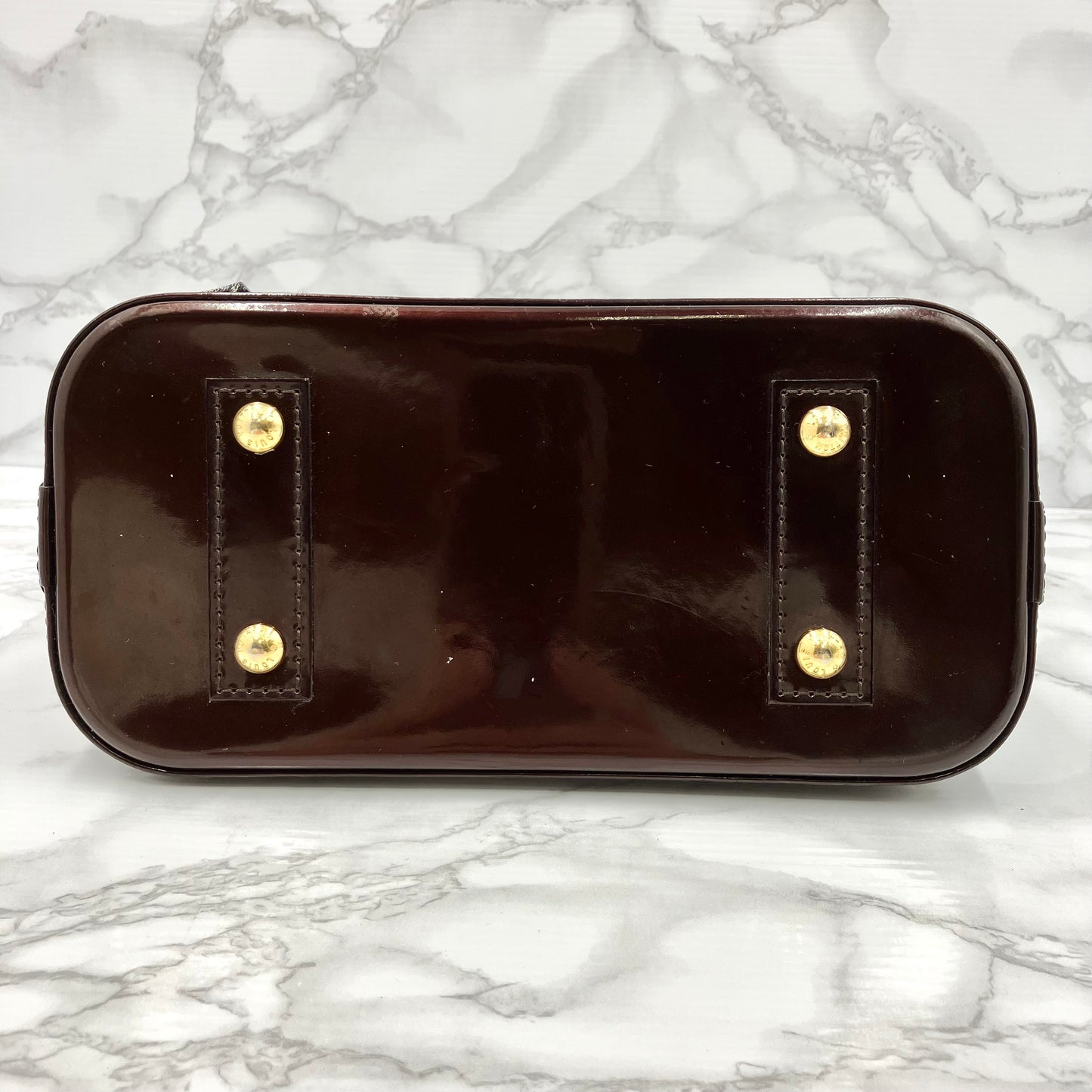 LOUIS VUITTON Alma BB vernis