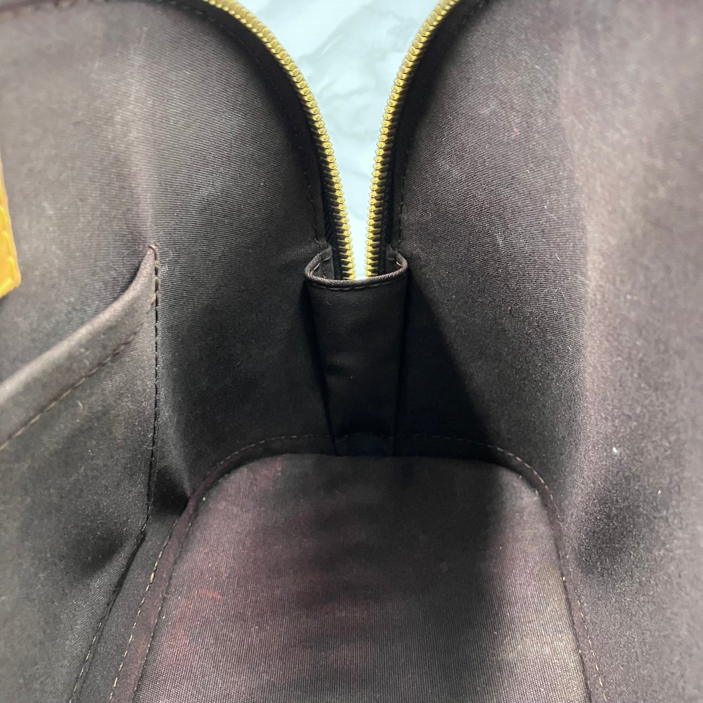 LOUIS VUITTON Alma BB vernis