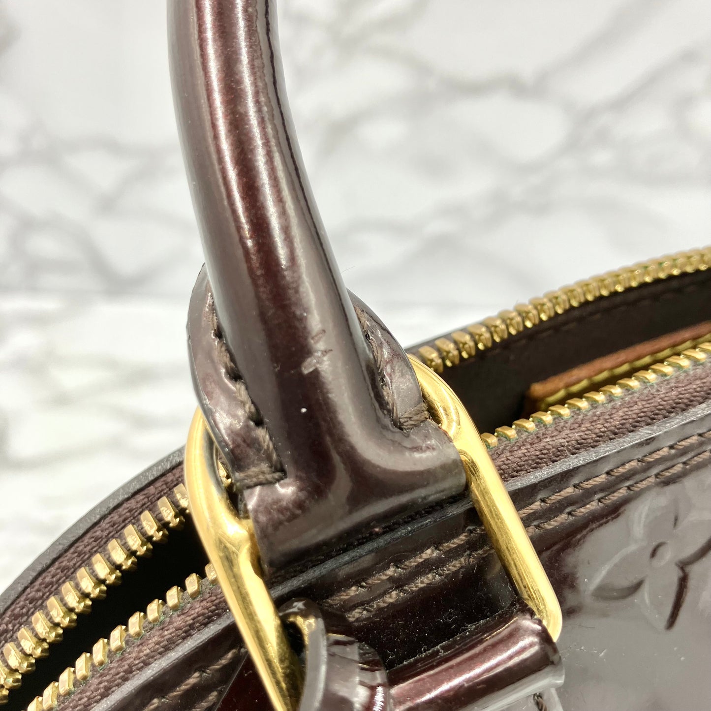 LOUIS VUITTON Alma BB vernis