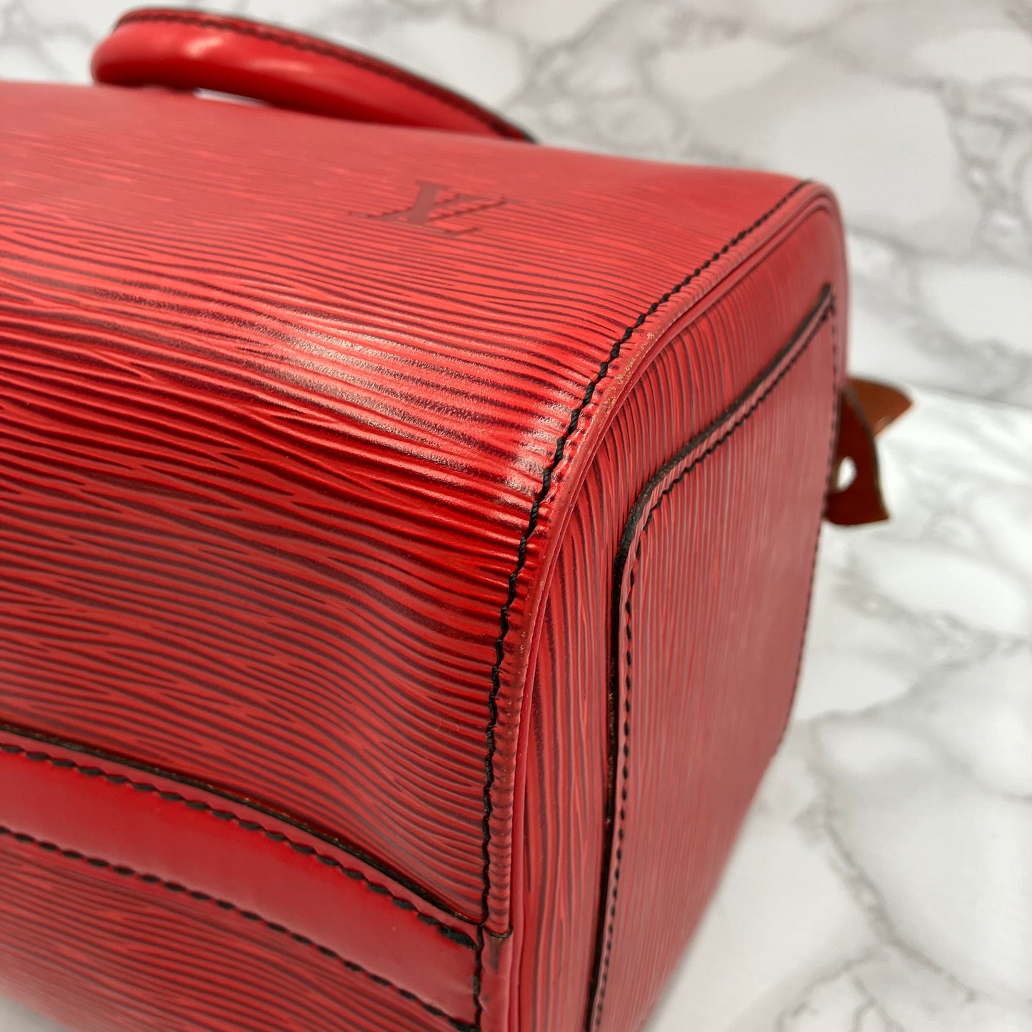 LOUIS VUITTON Epi Sppedy 25