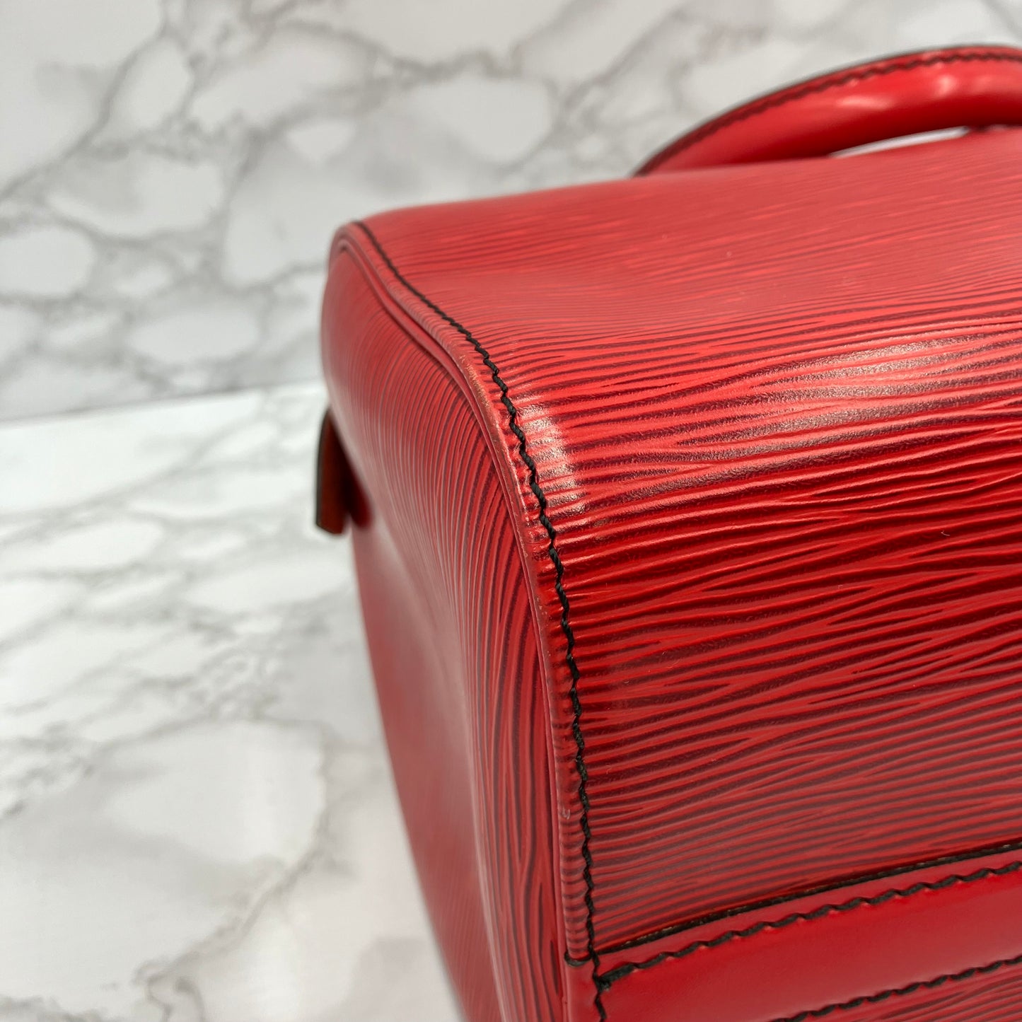 LOUIS VUITTON Epi Sppedy 25