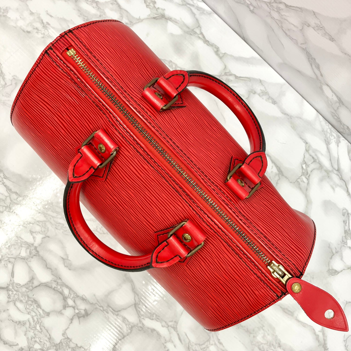 LOUIS VUITTON Epi Sppedy 25