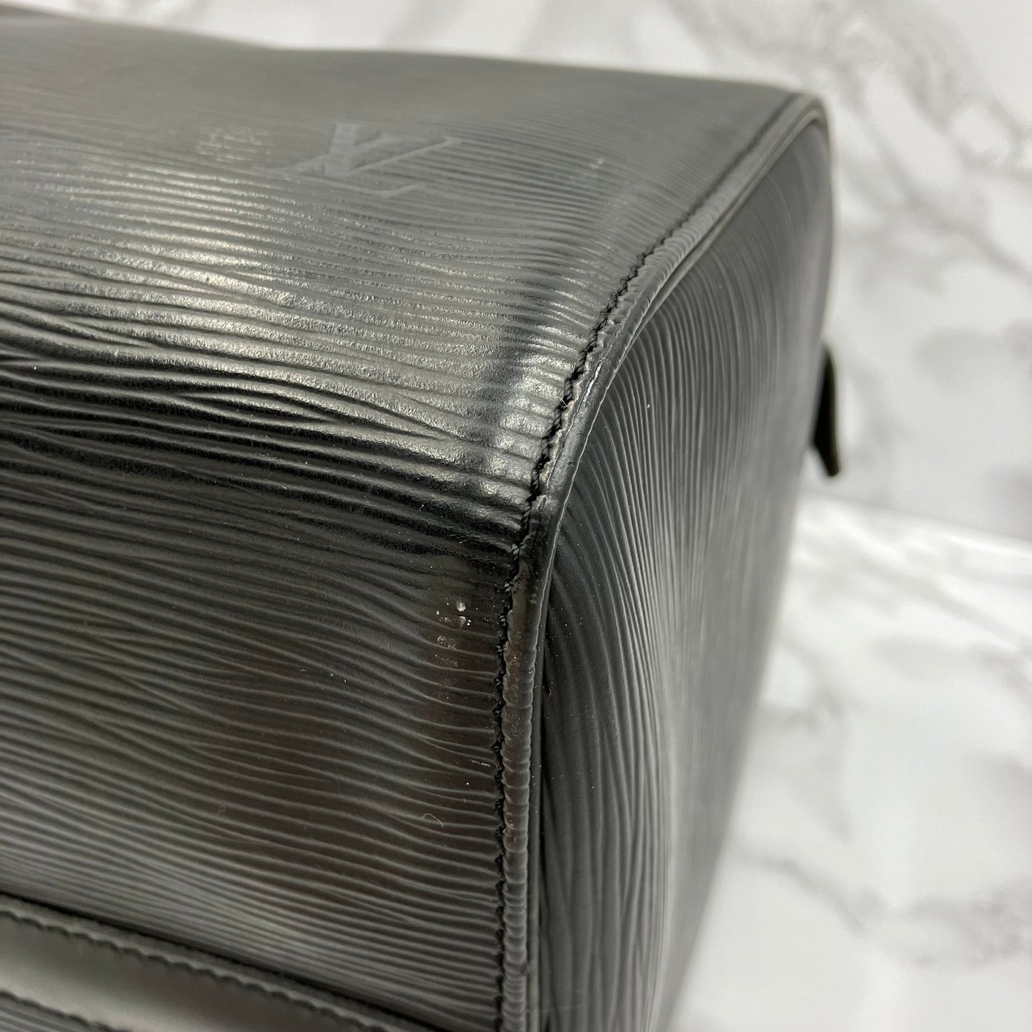 LOUIS VUITTON Epi Speedy 35