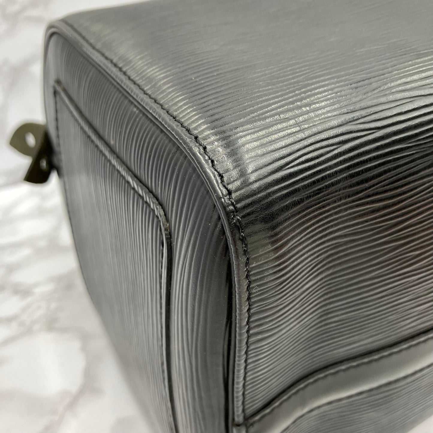 LOUIS VUITTON Epi Speedy 35