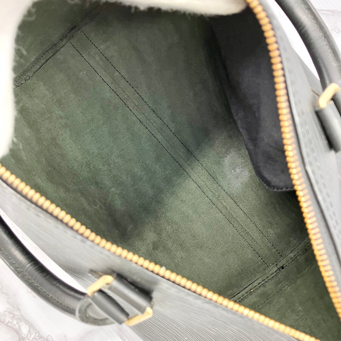 LOUIS VUITTON Epi Speedy 35