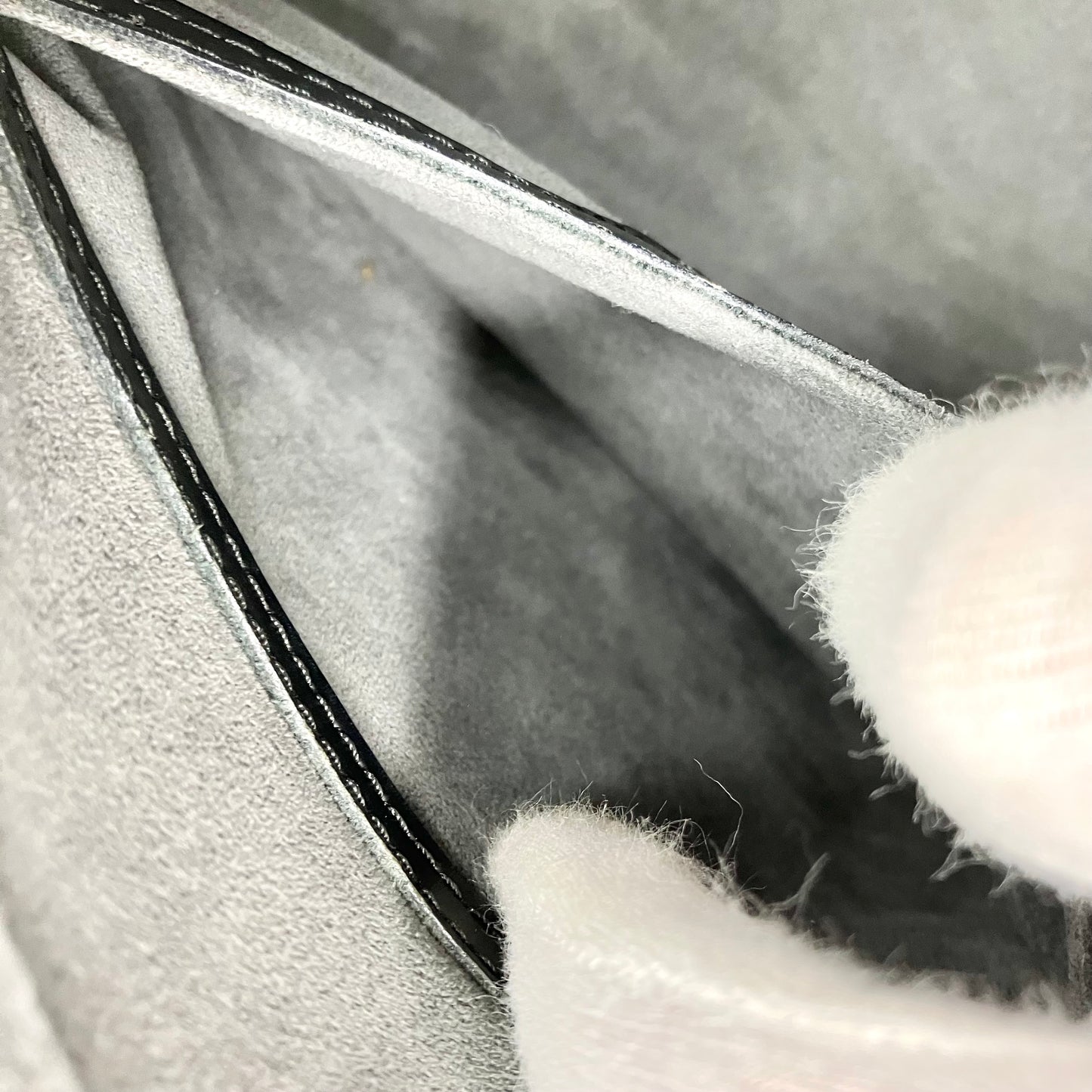 LOUIS VUITTON Epi Soufflot