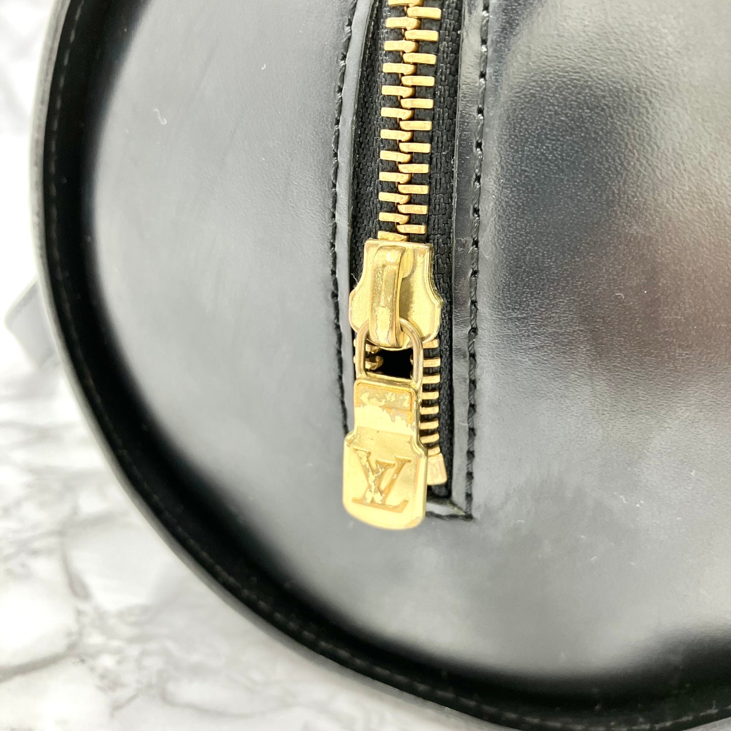 LOUIS VUITTON Epi Soufflot