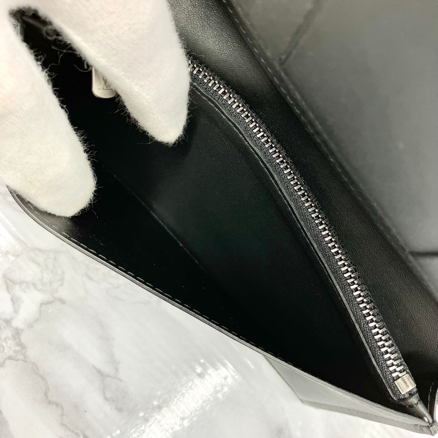 LOUIS VUITTON Anfini Brazza