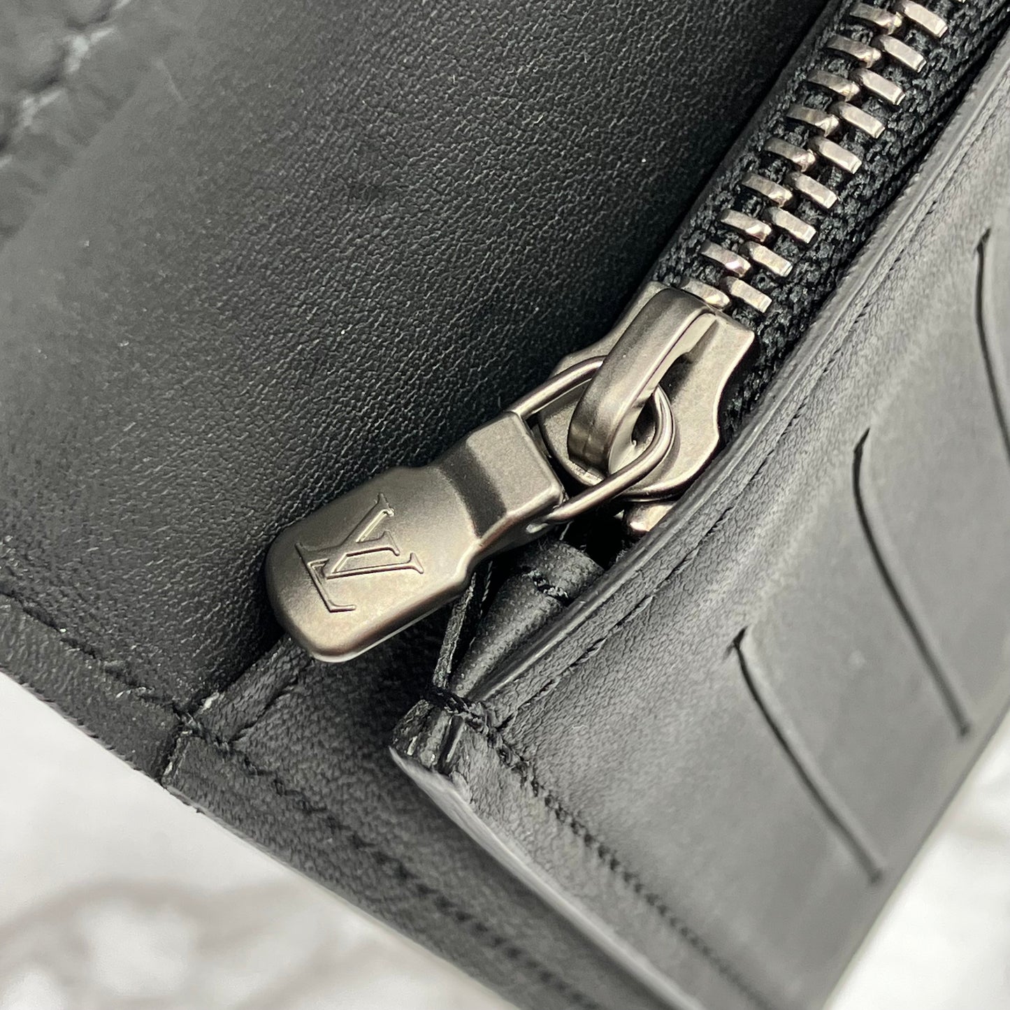 LOUIS VUITTON Anfini Brazza