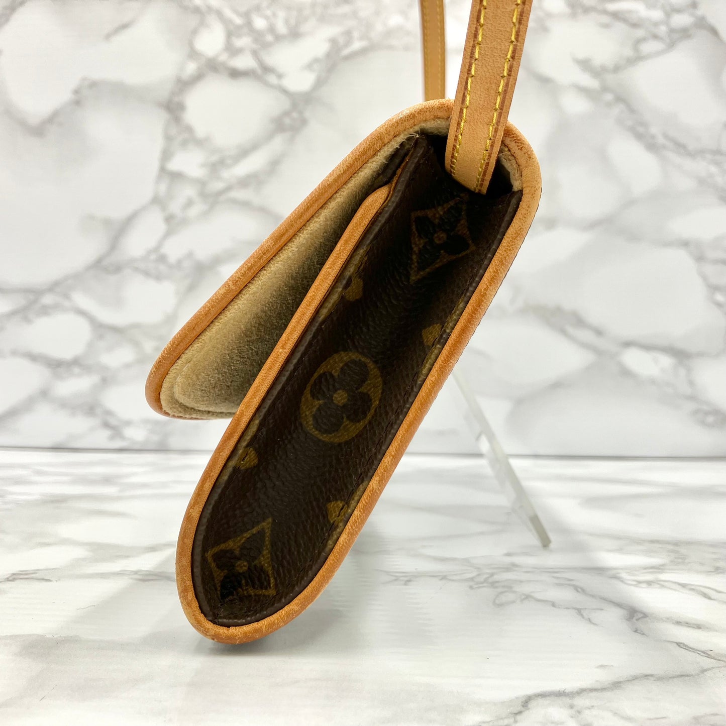 LOUIS VUITTON Monogram Pochette Twin GM