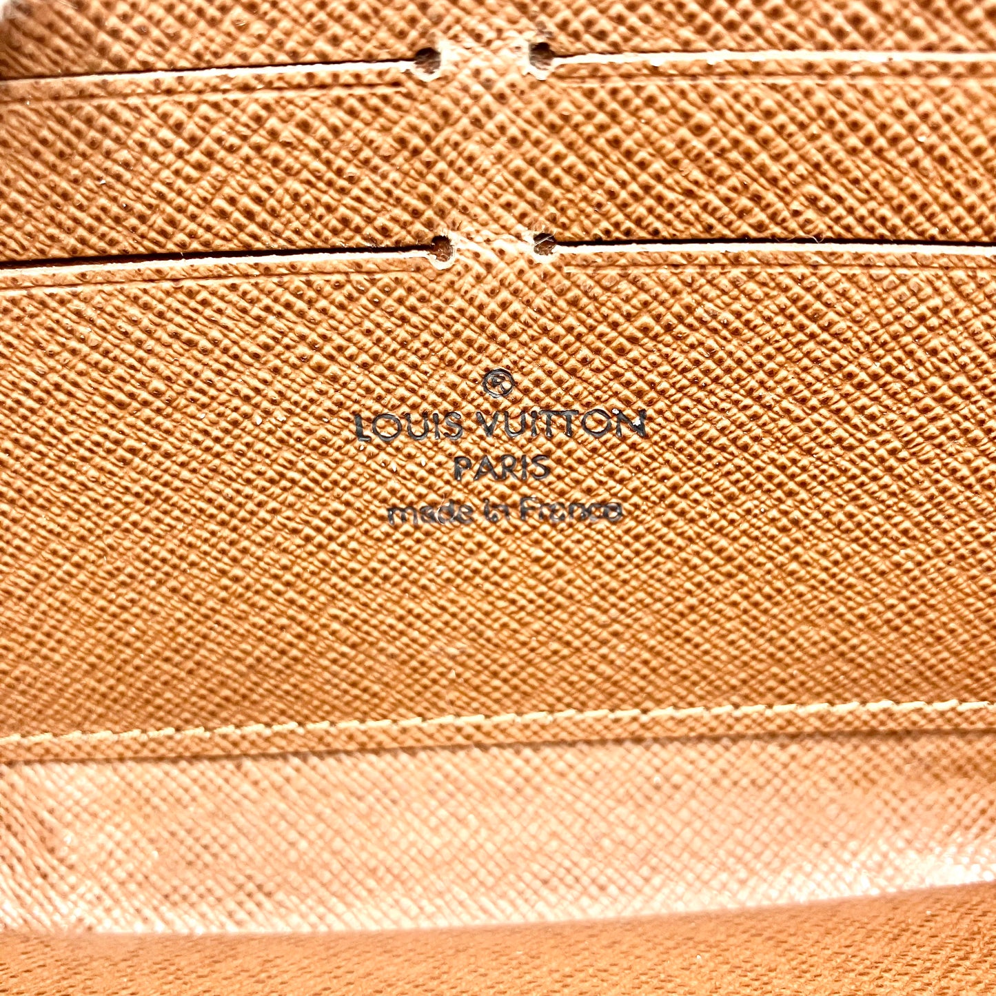 LOUIS VUITTON Monogram zippy