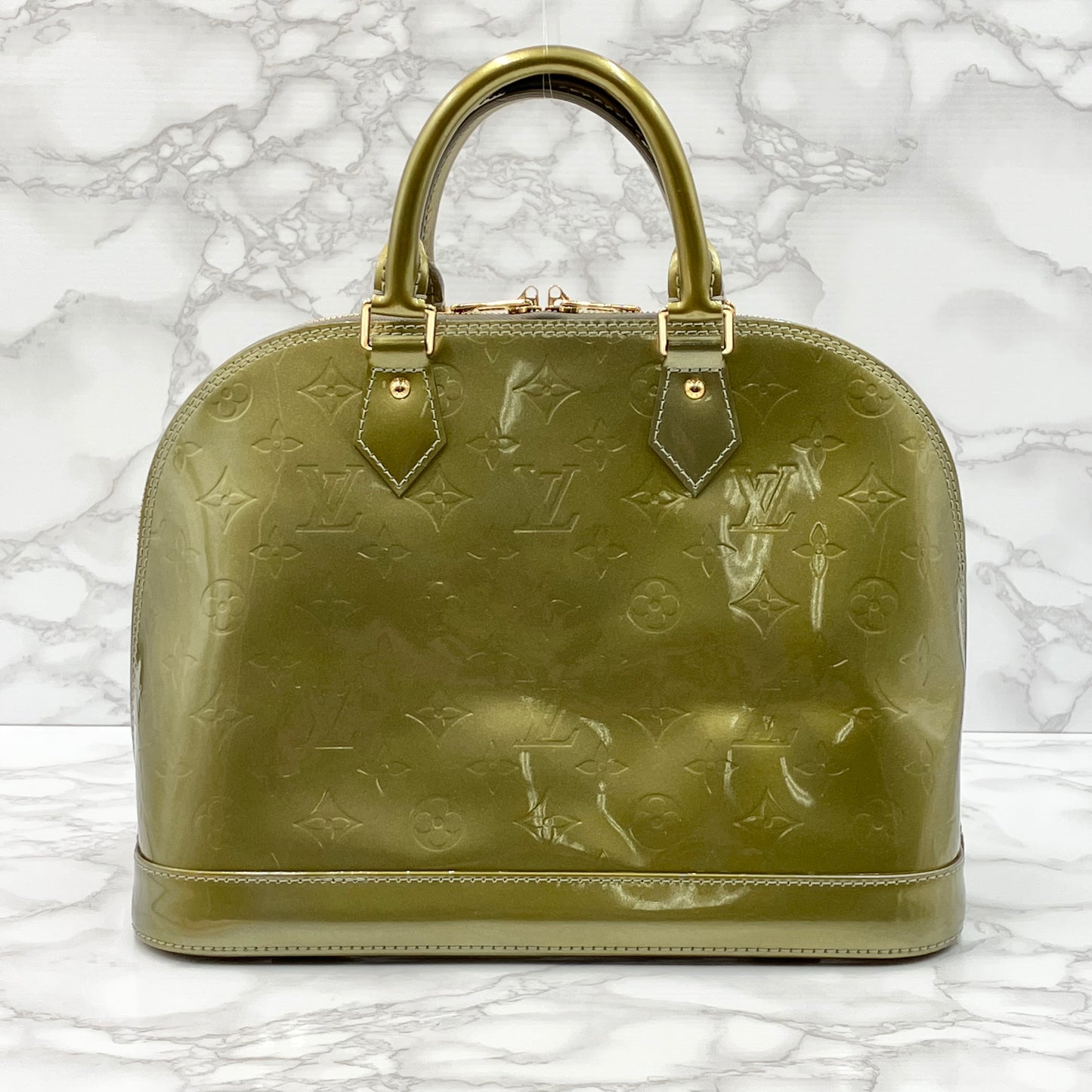 LOUIS VUITTON Vernis Alma handbag