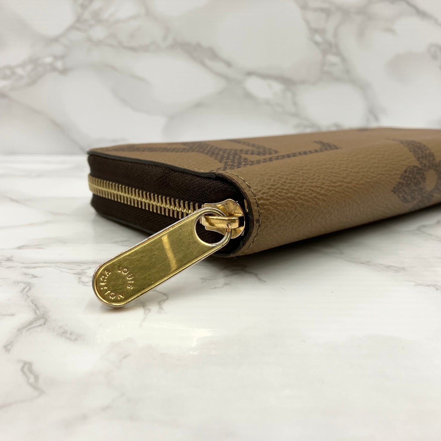 LOUIS VUITTON Monogram Reverse Zippy Wallet (RFID)