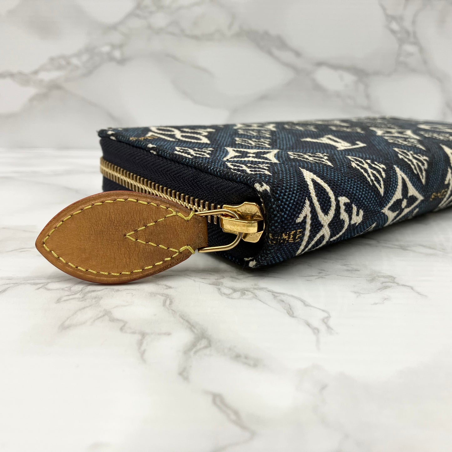 LOUIS VUITTON 1854 Zippy Wallet